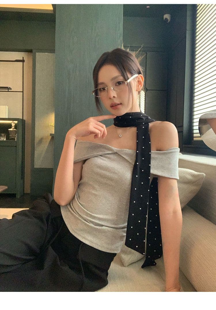있음 선적 원본 회색 오프숄더 반팔 티셔츠 여성 여름 몸매 가꾸기 슬림해 보이는 한 부서 품격 오프숄더 맨위 상세 이미지 18