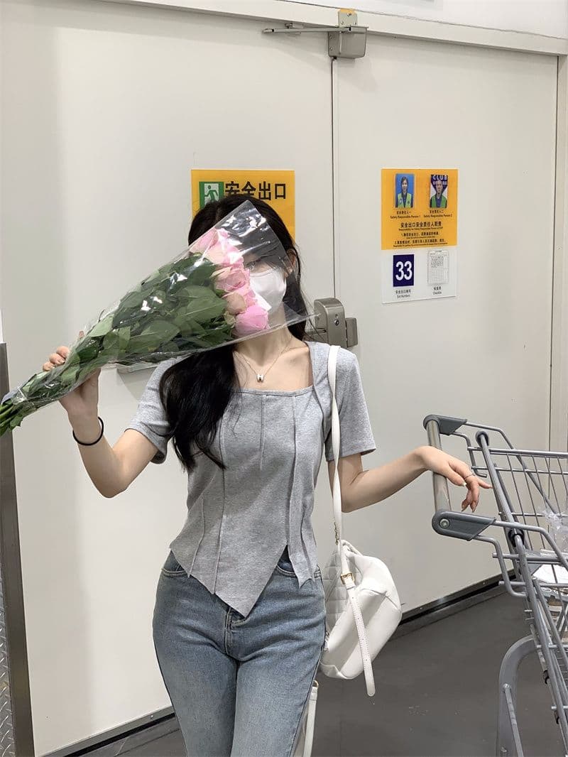 있음 선적 광장 칼라 긍정적 인 어깨 반팔 새로운 티셔츠 여성 여름 불규칙 디자인 센스 마이크로 슬림해 보이는 쇼트 스타일 맨위 상세 이미지 5