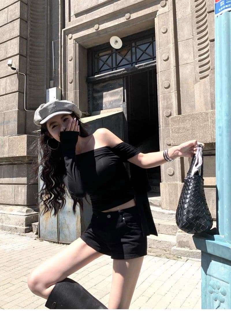 있음 선적 컬러 코튼 리브 불규칙 비스듬한 칼라 오프숄더 티셔츠 여성 이른 가을 몸매 가꾸기 주름 맨위 상세 이미지 14