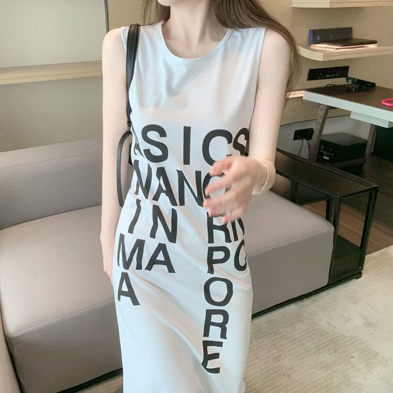 있음 선적 여름 새로운 민소매 알파벳 트임 롱 코트 한국 스타일 여성 드레스 루즈핏 느긋한 바람 무릎 아래 롱 스커트 상세 이미지 8