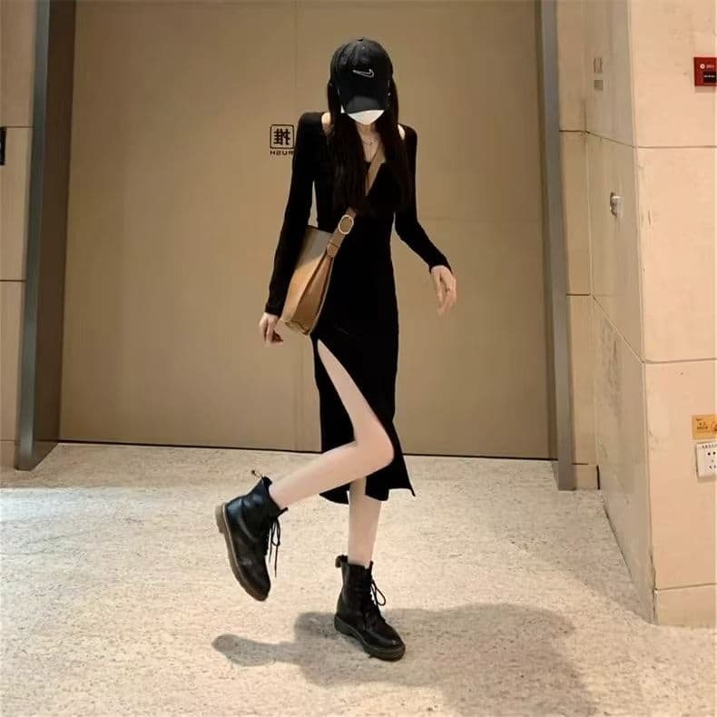 가을 의상 여성 2026 년 새로운 허리 수축 트임 타이트 스커트 롱 스커트 프랑스식 그는 벤 바람 검정색 광장 칼라 드레스 가을 겨울 상세 이미지 8