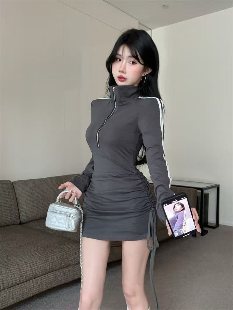 항구 바람 고급 작은 대중 POLO 칼라 지퍼 긴팔 여성 드레스 운동 바람 핫걸 주름 몸매 가꾸기 타이트 스커트 상세 이미지 15