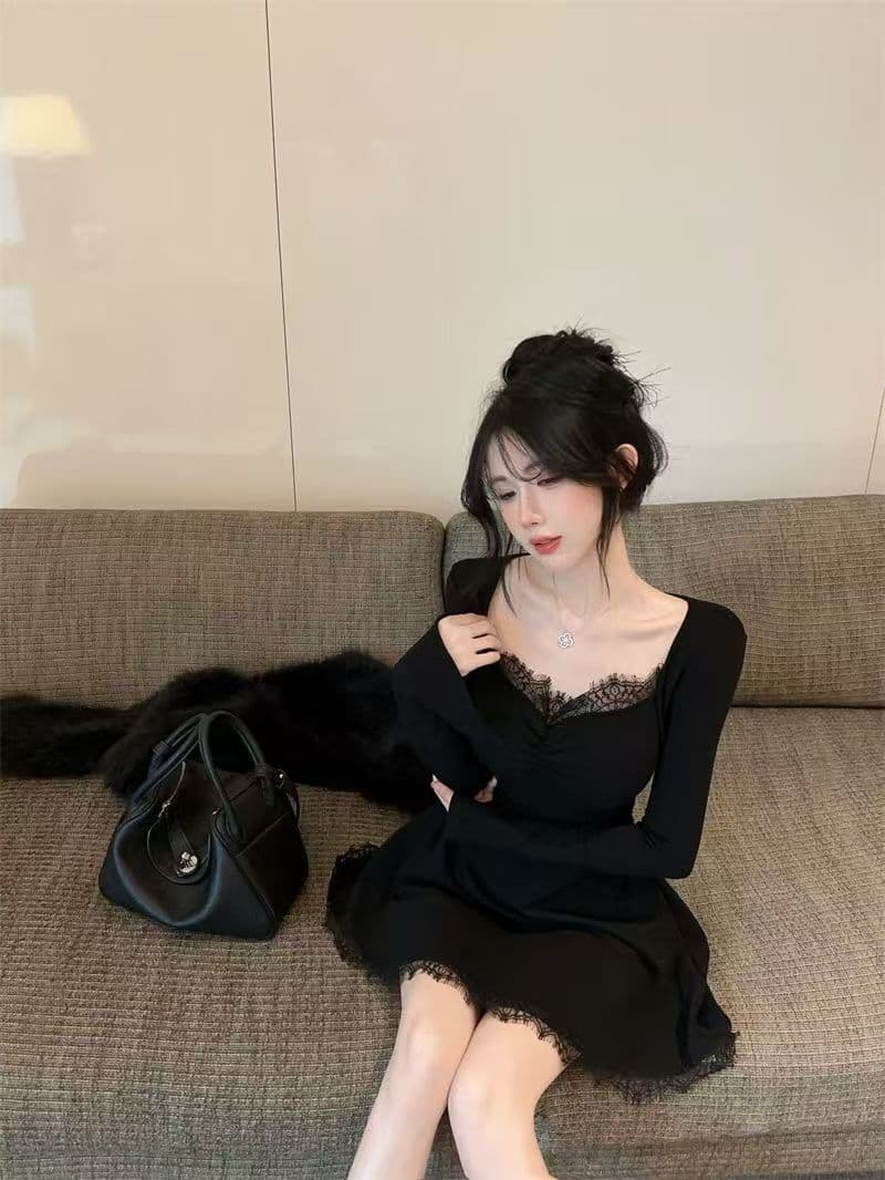 2026 패치워크 V넥 검정색 순수한 욕망 주름 섹시함 쇼트 스타일 레이스 레이스 핫걸 허리 수축 몸매 가꾸기 슬림해 보이는 레이스 상세 이미지 13
