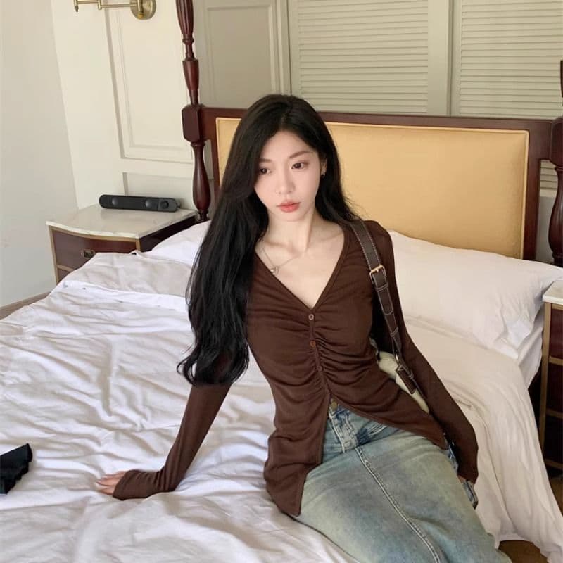순수한 욕망 달콤한 매운맛 V넥 기본 셔츠 여성 외국 가스 디자인 센스 불규칙 주름 몸매 가꾸기 인사이드 잡아라. 의류 가을 겨울 새로운 상세 이미지 12