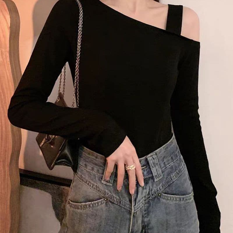 오프숄더 기본 셔츠 여성 가을 겨울 긴팔 티셔츠 검정색 슬림해 보이는 디자인 센스 작은 대중 섹시함 비스듬한 어깨 의류 상세 이미지 6