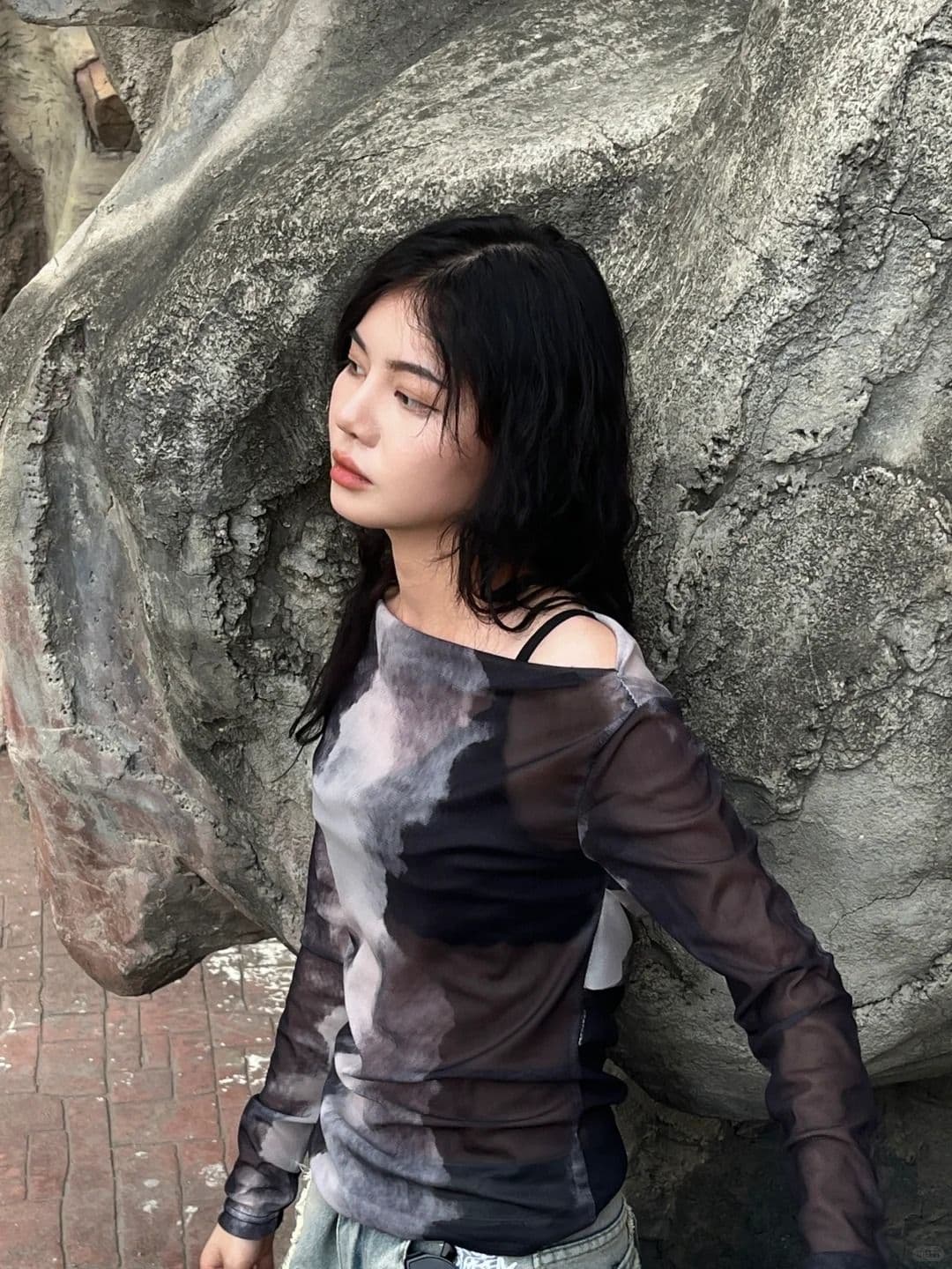 실사 원본 품질 프랑스식 오프숄더 홀치기 염색 헤일로 염색 풀오버 망사 맨위 상세 이미지 8
