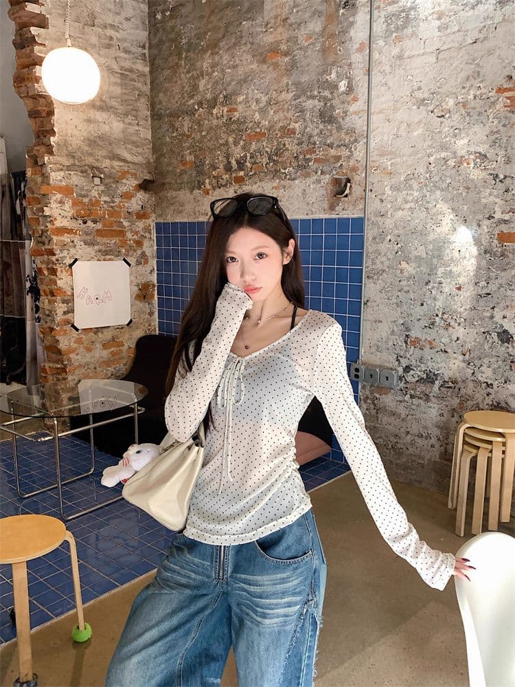 원본 원단 프랑스식 핫걸 도트 무늬 레이스업 V넥 긴팔 티셔츠 여성 이른 가을 인사이드 가져 가라. 몸매 가꾸기 아름다운 아름다운 맨위 상세 이미지 8