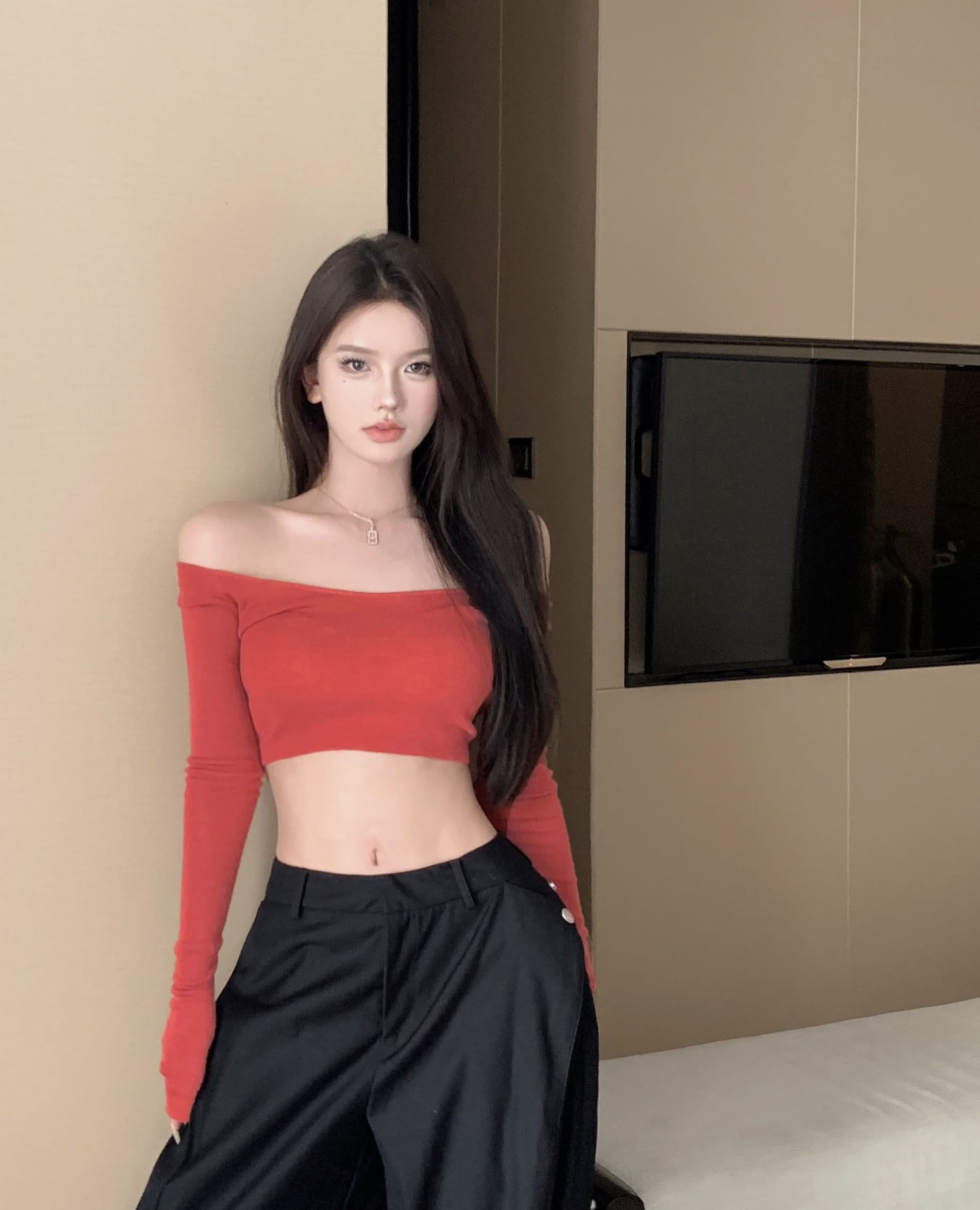 40 모달 260 그램 사람들 면 오프숄더 긴팔 섹시함 타이트 오프숄더 쇄골 쇼트 스타일 맨위 이미지 3
