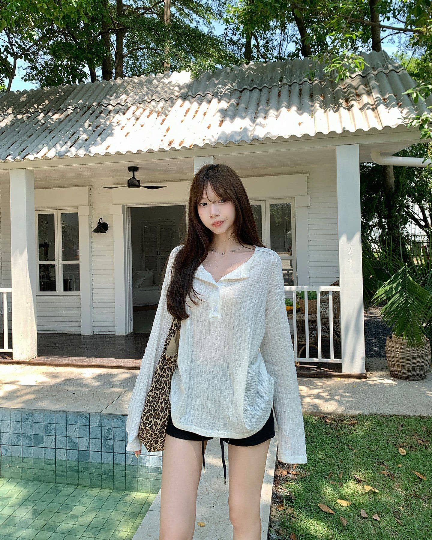 원본 자카드 원단 한 부서 반 개방 버클 자외선 차단 티셔츠 여성 가을 얇은 스타일 홀로우 아웃 맨위 상세 이미지 10