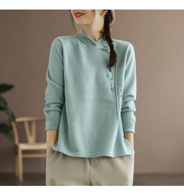 m-4xl De 플러시 털이 있고 두꺼운 문예 레트로 긴팔 티셔츠 여성 가을 겨울 코트 외출용 맨위 자수 기본 셔츠 상세 이미지 10