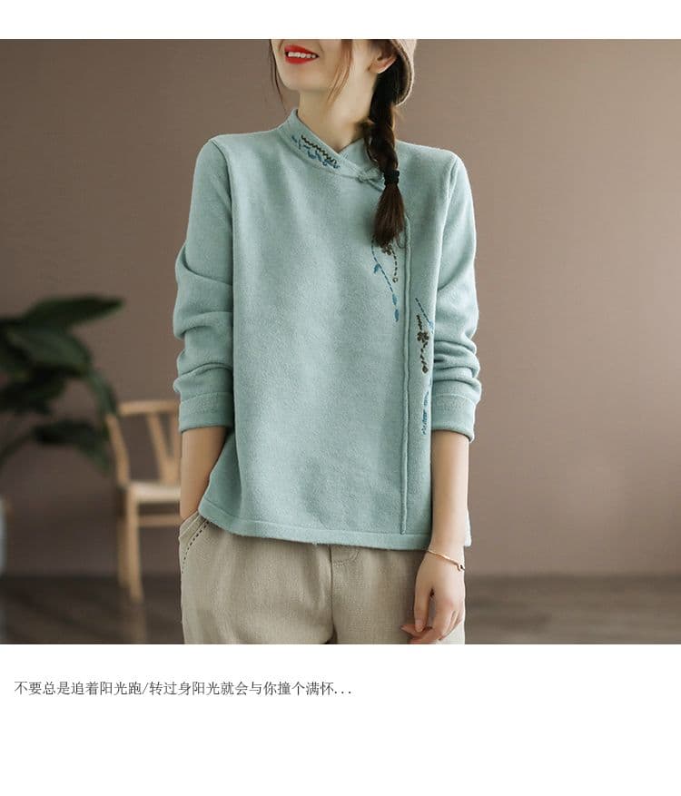 m-4xl De 플러시 털이 있고 두꺼운 문예 레트로 긴팔 티셔츠 여성 가을 겨울 코트 외출용 맨위 자수 기본 셔츠 상세 이미지 11