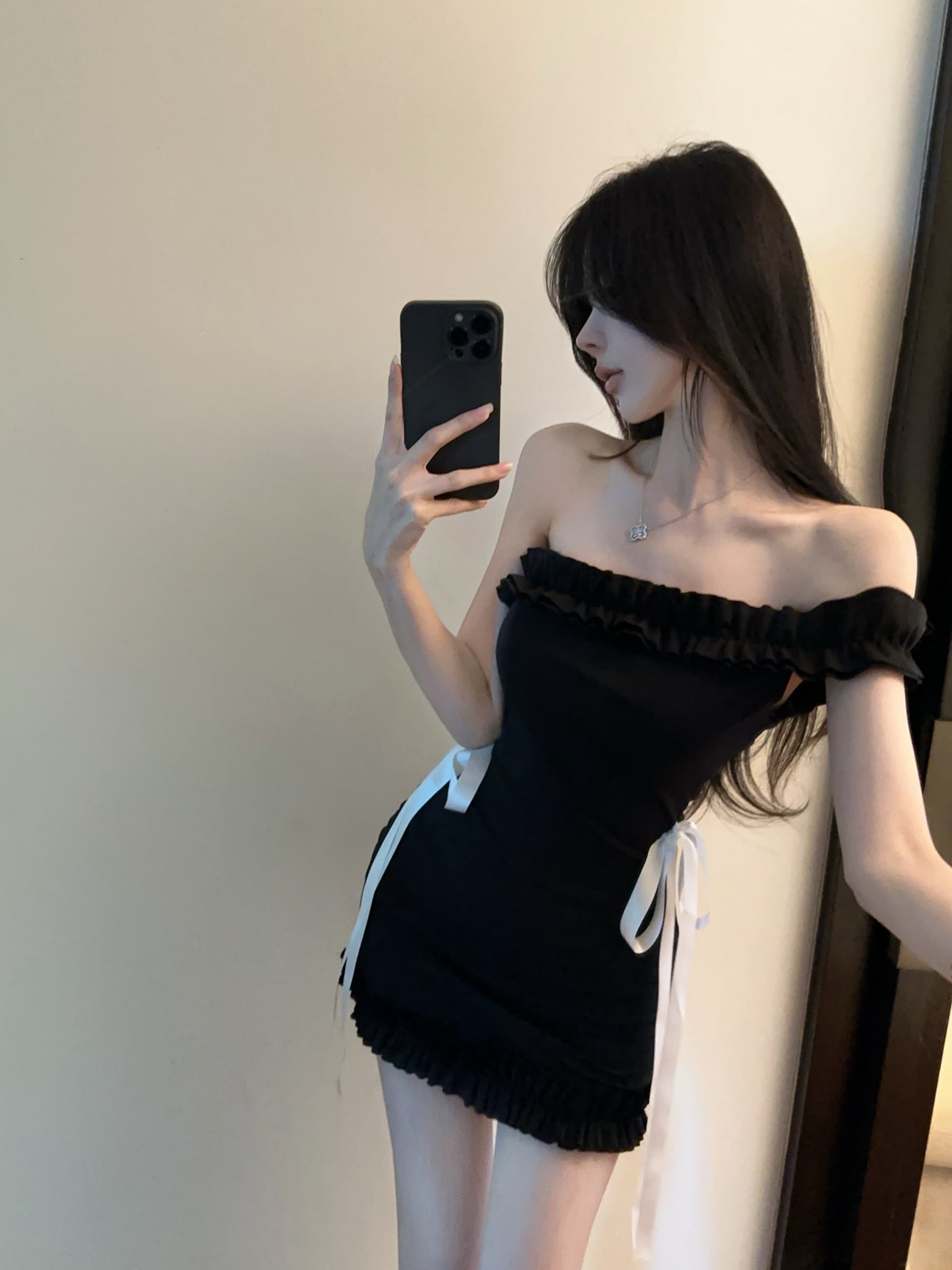 실사 정가 순수한 욕망 바람 나비 매듭 비스듬한 어깨 여성 드레스 프릴 디자인 몸매 가꾸기 타이트 스커트 이미지 2