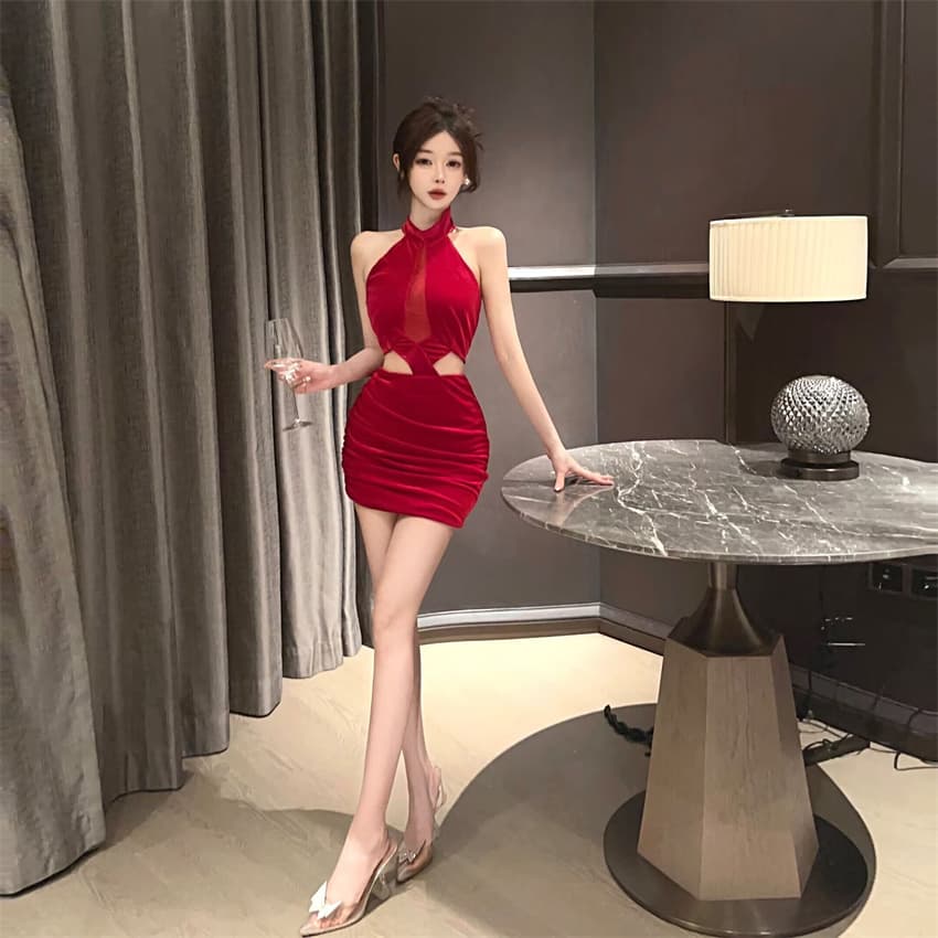 실사 섹시함 백리스 이슬 허리 주름 장식 타이트 스커트 행침 목 미니 스커트 가을 겨울 프랑스식 망사 홀로우 아웃 디자인 센스 드레스 상세 이미지 6