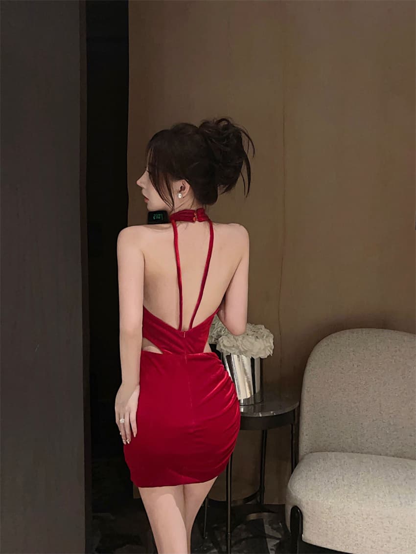 실사 섹시함 백리스 이슬 허리 주름 장식 타이트 스커트 행침 목 미니 스커트 가을 겨울 프랑스식 망사 홀로우 아웃 디자인 센스 드레스 상세 이미지 10