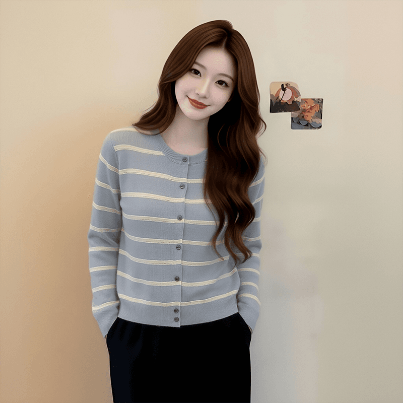 실사 2026 가을 겨울 새로운 여성 의류 긴팔 니트 오픈 가디건 라운드 넥 싱글 줄 버튼 배색 스트라이프 디자인 센스 패션 상세 이미지 4