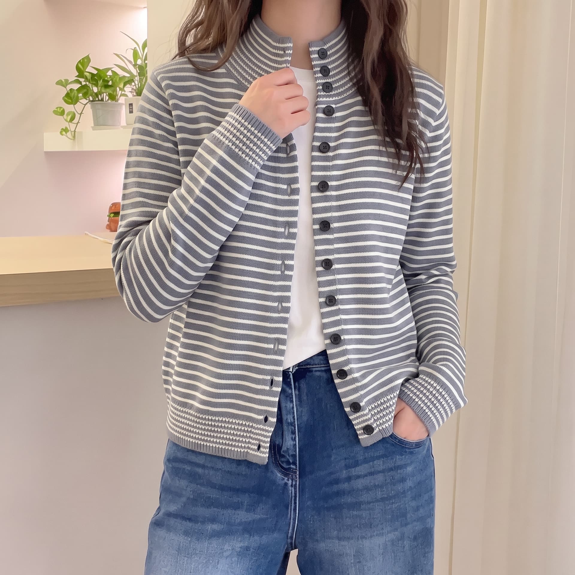 소파 바람 실사 스트라이프 니트 오픈 가디건 여성 가을 겨울 새로운 싱글 줄 버튼 루즈핏 출퇴근 스웨터 고급 센스 상세 이미지 13