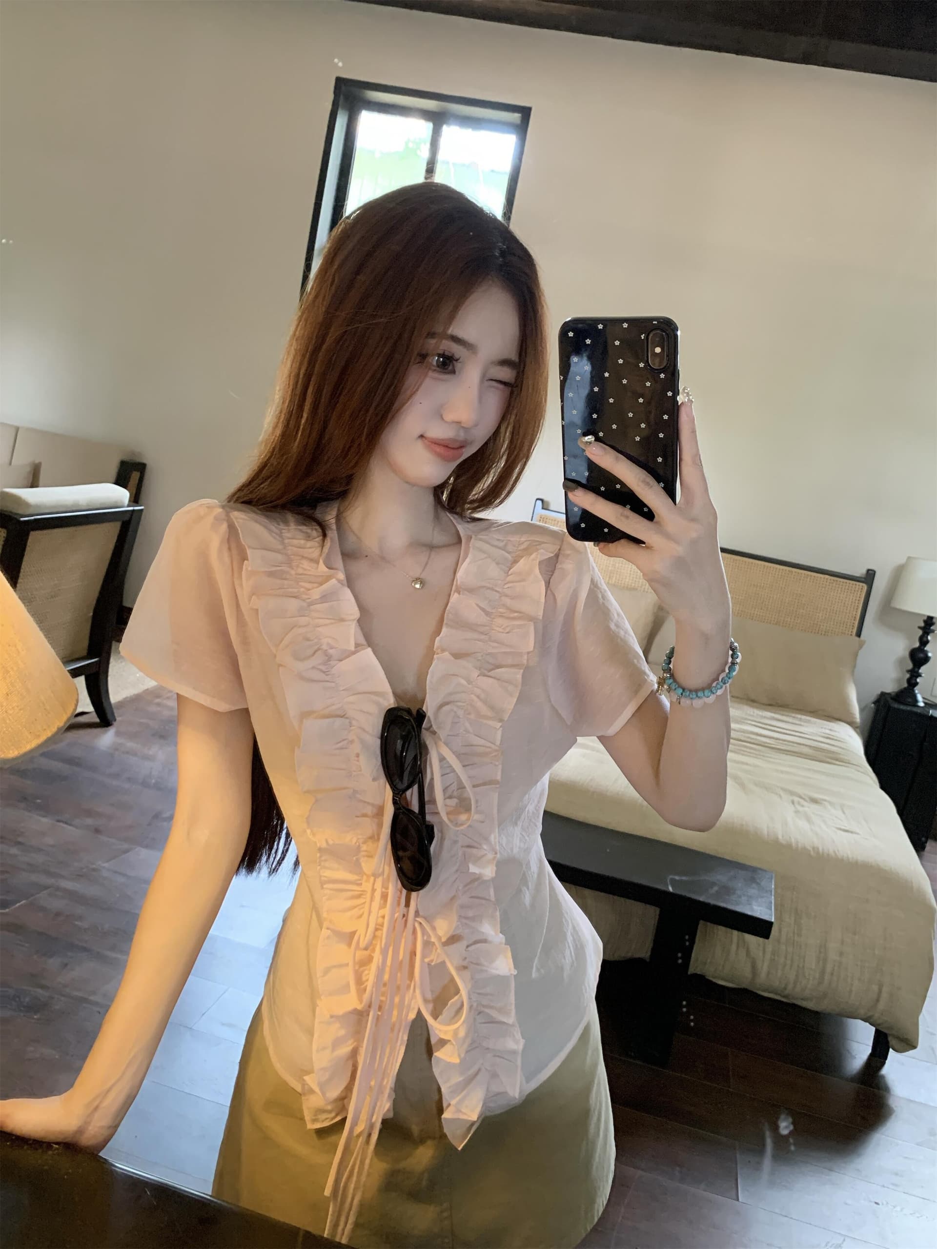 실사 정가 여름 새로운 달콤함 핑크색 프릴 레이스업 V넥 반팔 작은 셔츠 카키 색 미니 스커트 상세 이미지 18