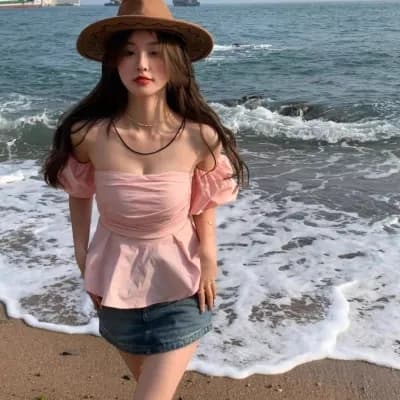 로즈 레드 튜브탑 핫걸 오프숄더 맨위 여성 여름 작은 대중 Chic 아름다운 오프숄더 프랑스식 거품 소매 셔츠 상세 이미지 54