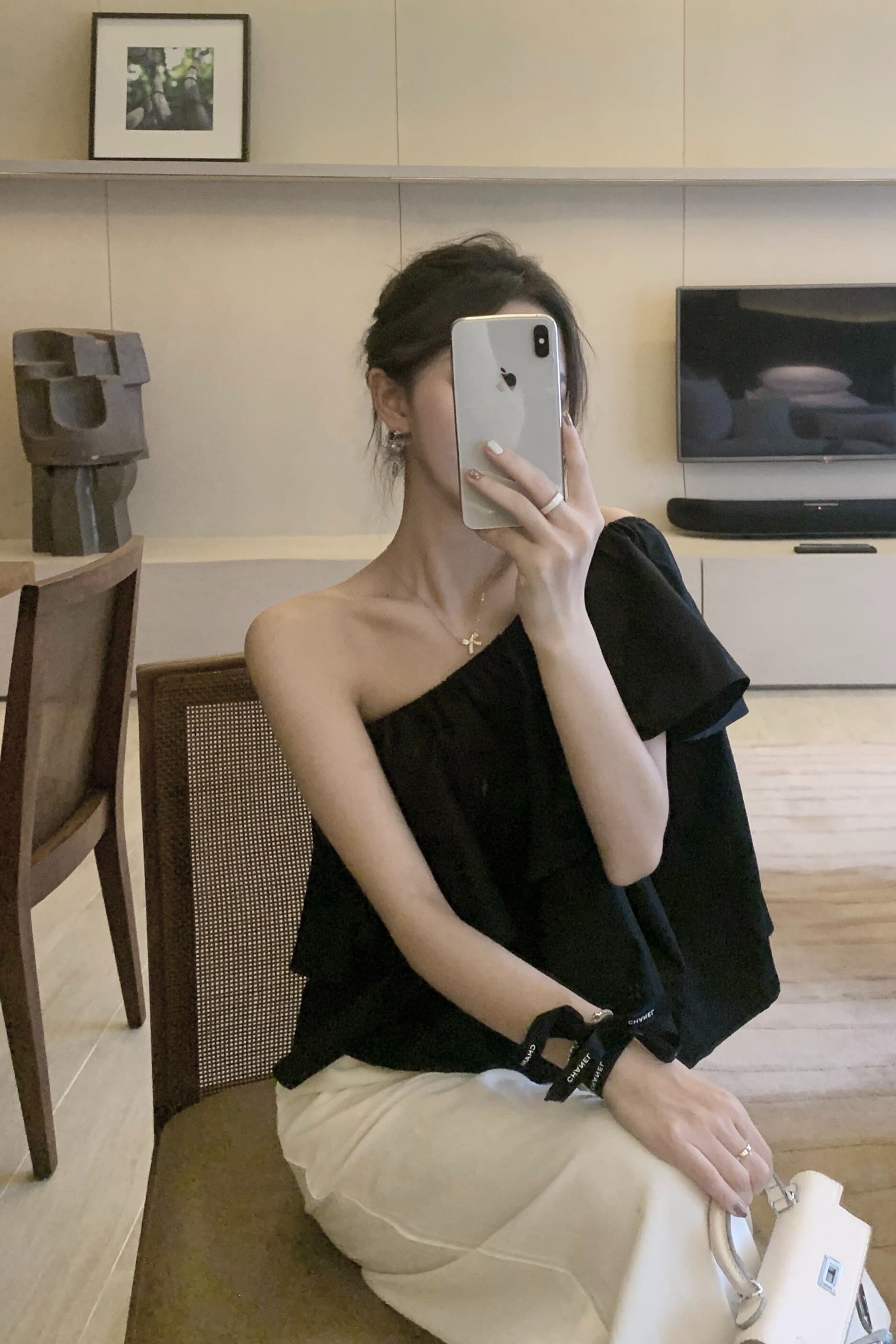 프랑스식 쇄골 작은 심장 기계 비스듬한 어깨 섹시함 오프숄더 맨위 여성 여름 디자인 센스 작은 대중 숄더백 민소매 여름 드레스 셔츠 이미지 6
