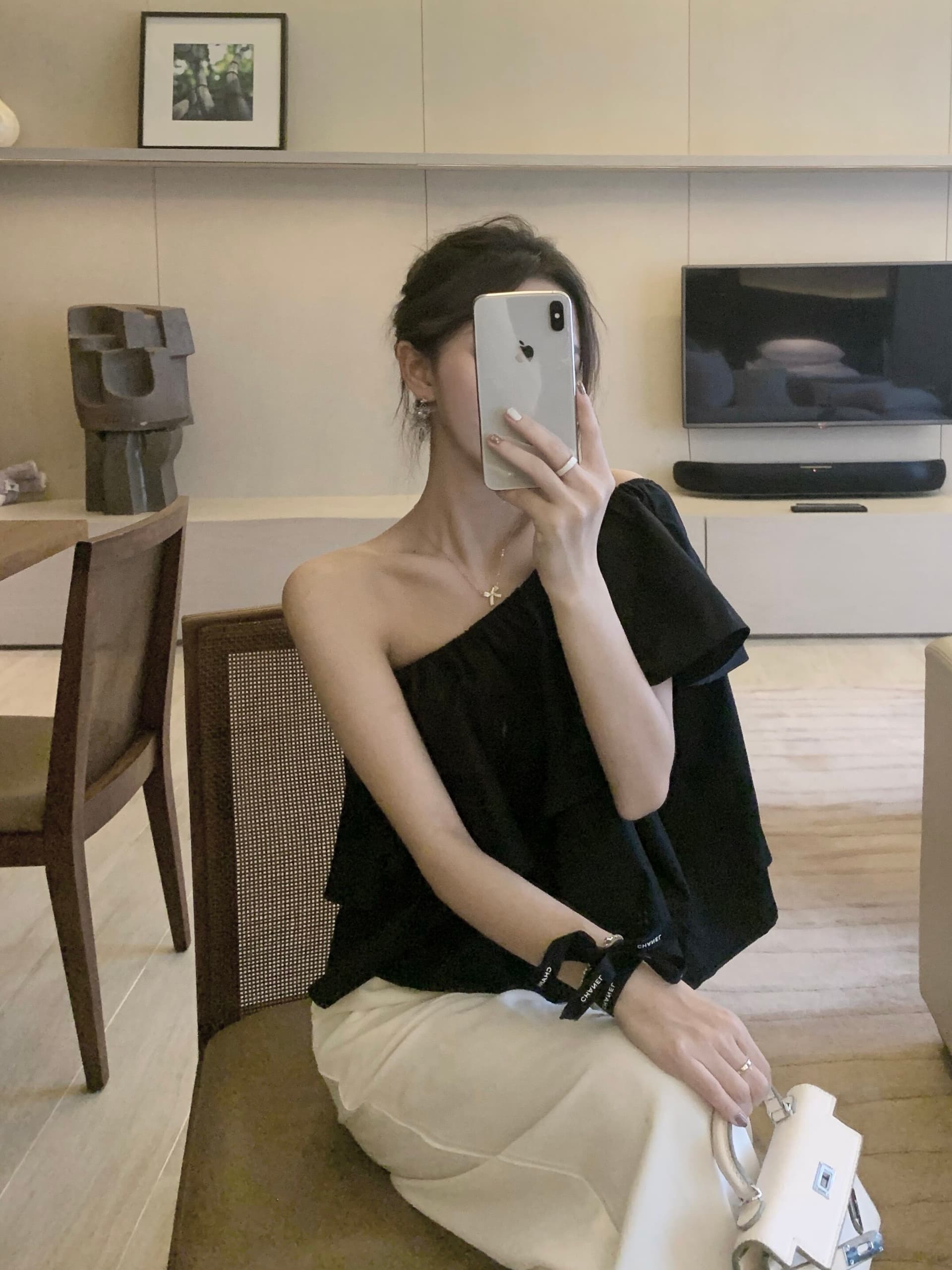 프랑스식 쇄골 작은 심장 기계 비스듬한 어깨 섹시함 오프숄더 맨위 여성 여름 디자인 센스 작은 대중 숄더백 민소매 여름 드레스 셔츠 상세 이미지 3