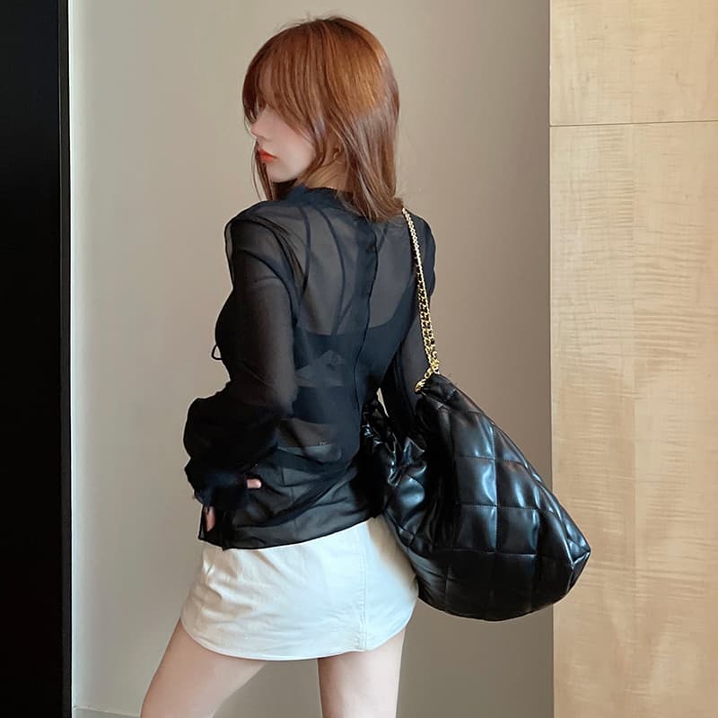 나팔 소매 V넥 마이크로 시스루 망사 맨위 여성 핫걸 루즈핏 얇은 스타일 레이스 업 셔츠 상세 이미지 3