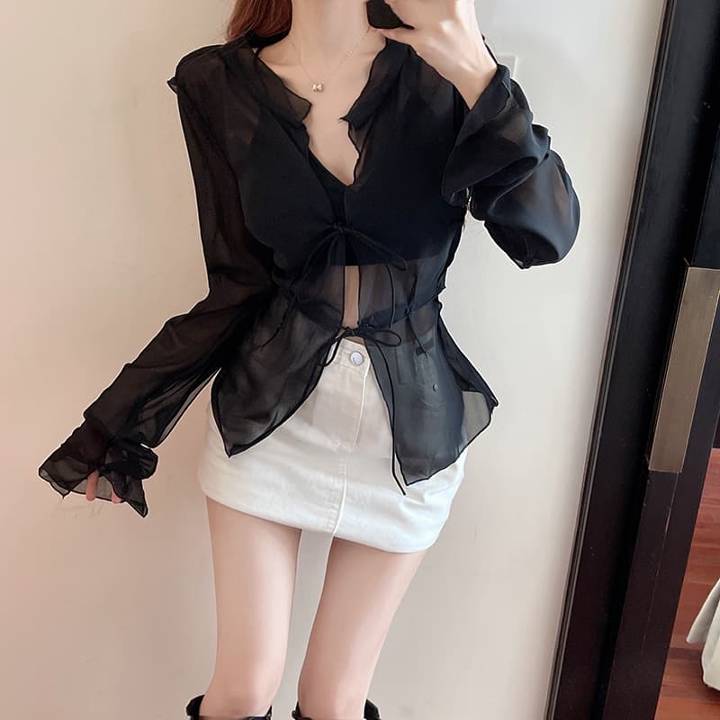 나팔 소매 V넥 마이크로 시스루 망사 맨위 여성 핫걸 루즈핏 얇은 스타일 레이스 업 셔츠 상세 이미지 7