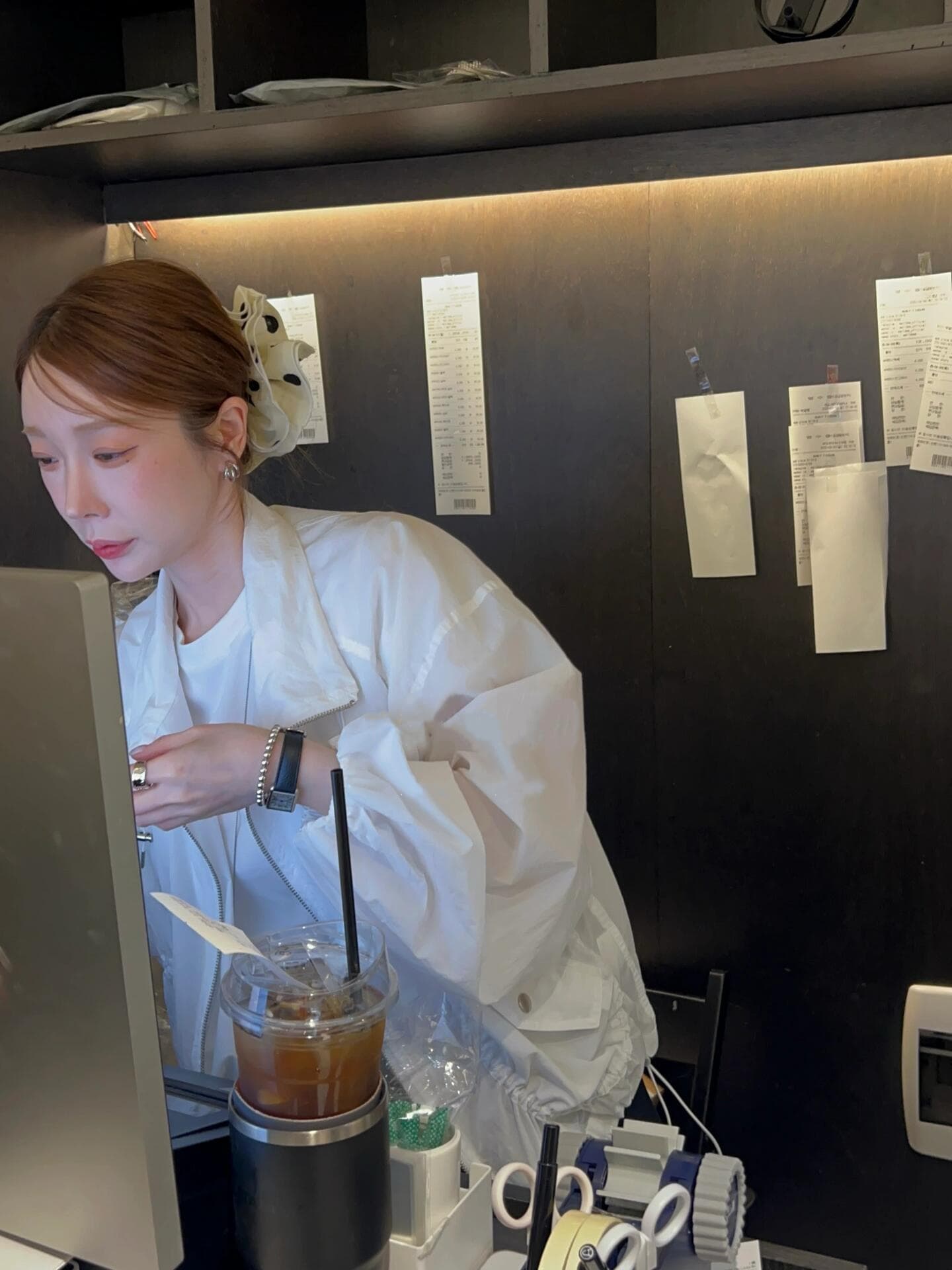 있음 선적 chic 다용도 단색 스탠드 칼라 워크웨어 재킷 자외선 차단 얇은 스타일 긴팔 재킷 상세 이미지 4