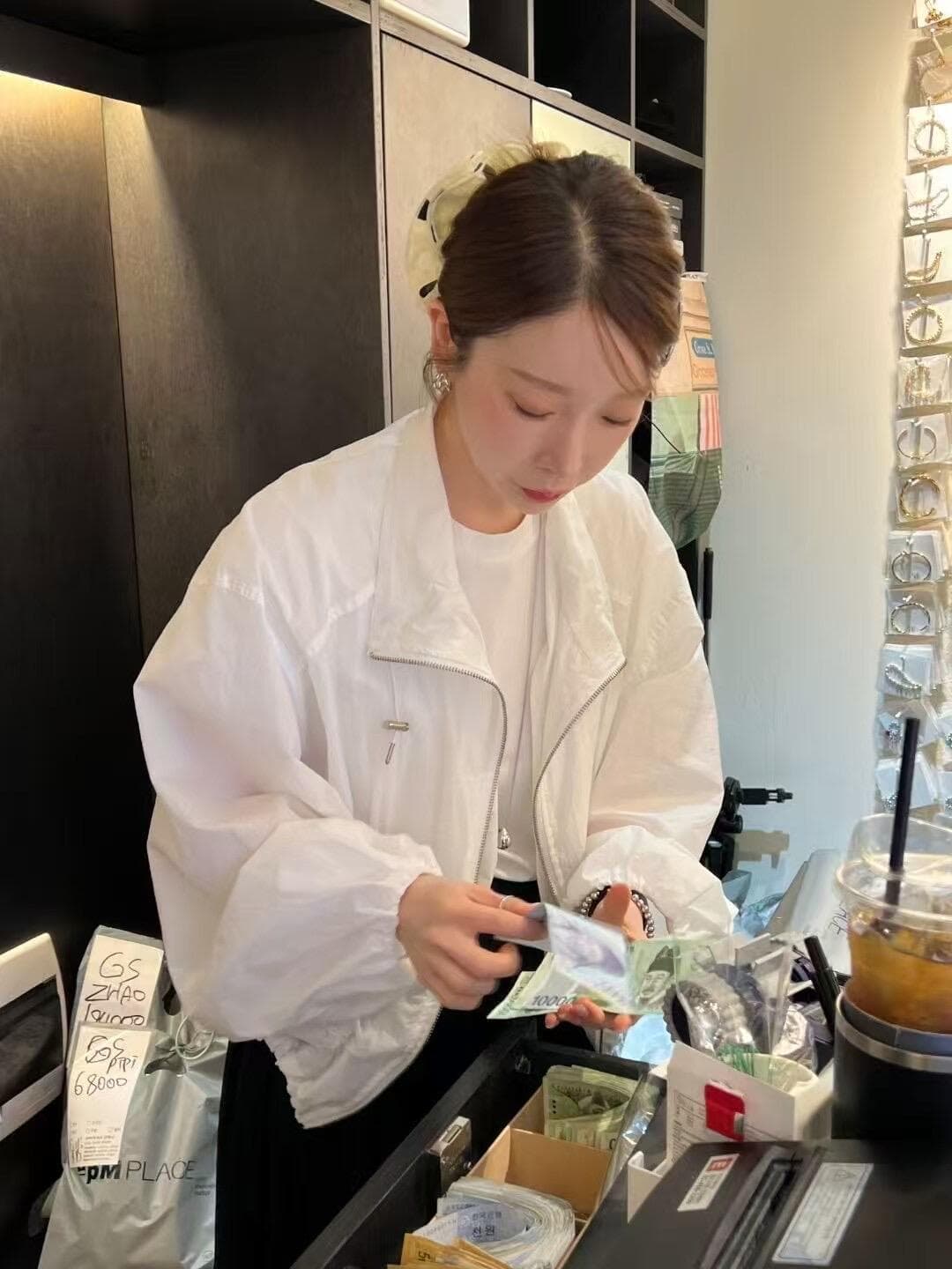 있음 선적 chic 다용도 단색 스탠드 칼라 워크웨어 재킷 자외선 차단 얇은 스타일 긴팔 재킷 상세 이미지 8