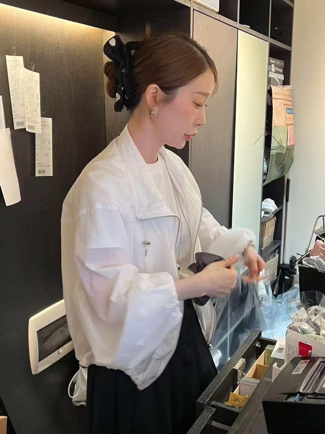 있음 선적 chic 다용도 단색 스탠드 칼라 워크웨어 재킷 자외선 차단 얇은 스타일 긴팔 재킷 상세 이미지 11