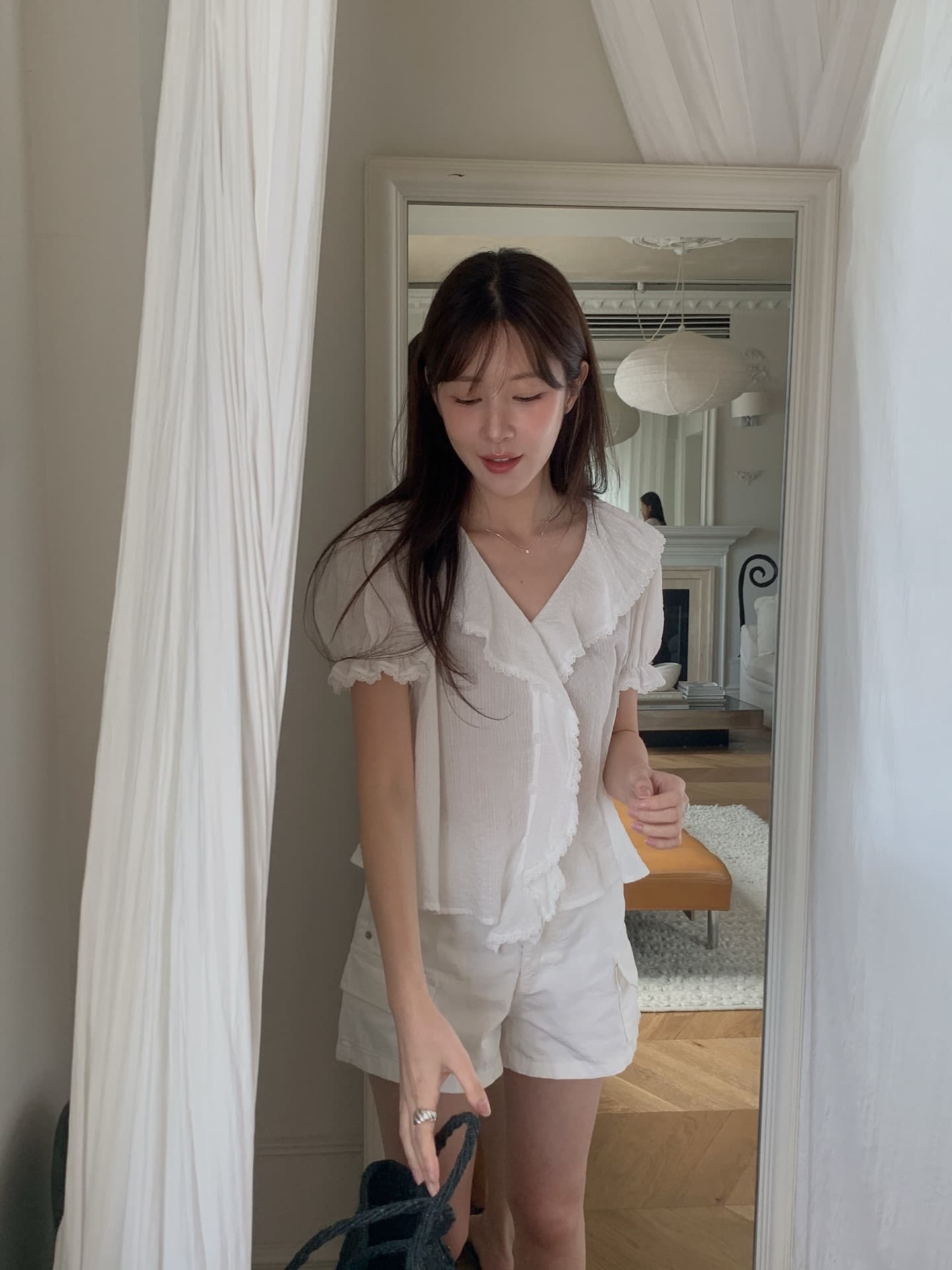 한 부서 폴로 칼라 프릴 싱글 줄 버튼 맨위 상세 이미지 5