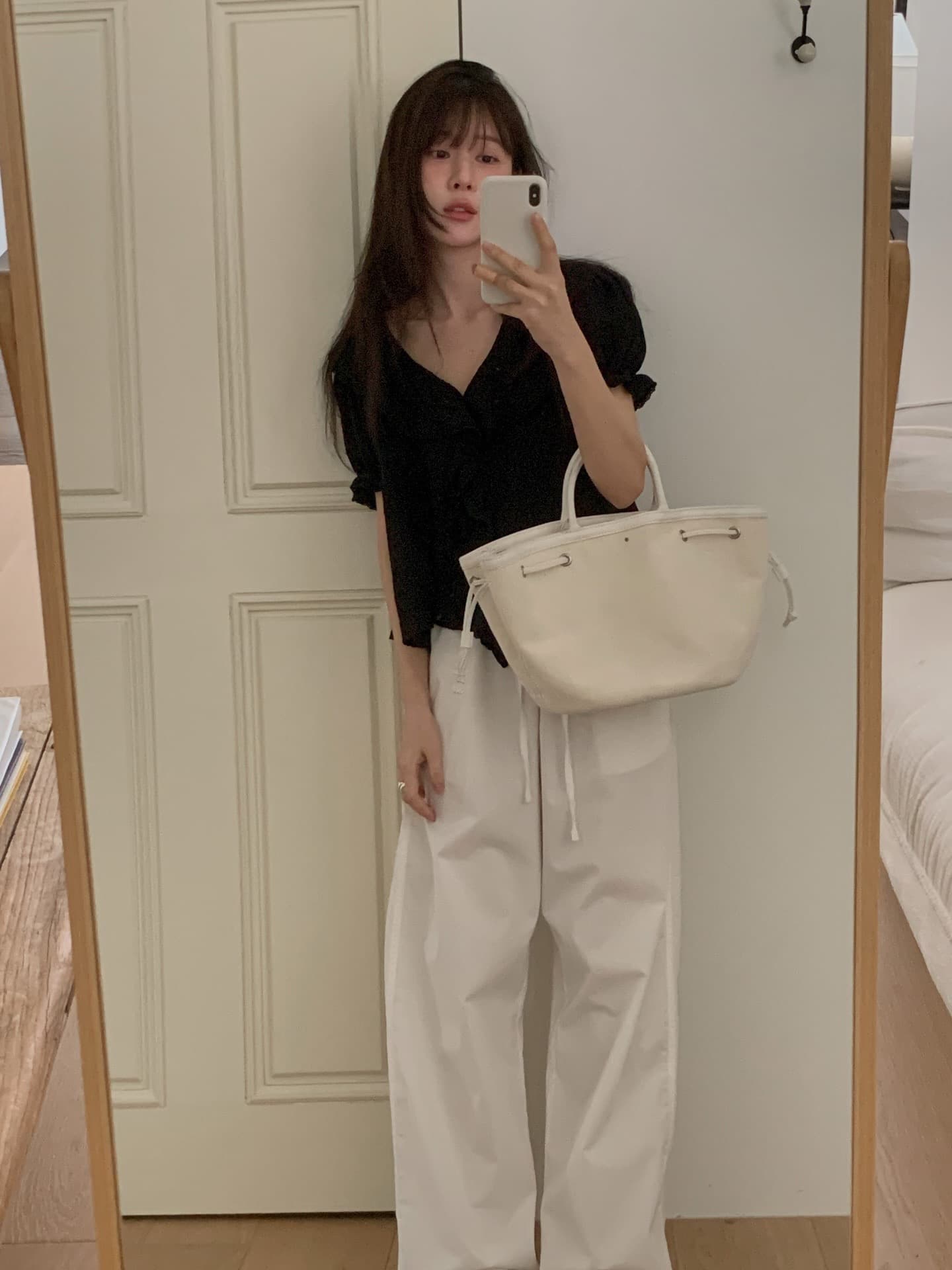 한 부서 폴로 칼라 프릴 싱글 줄 버튼 맨위 상세 이미지 18
