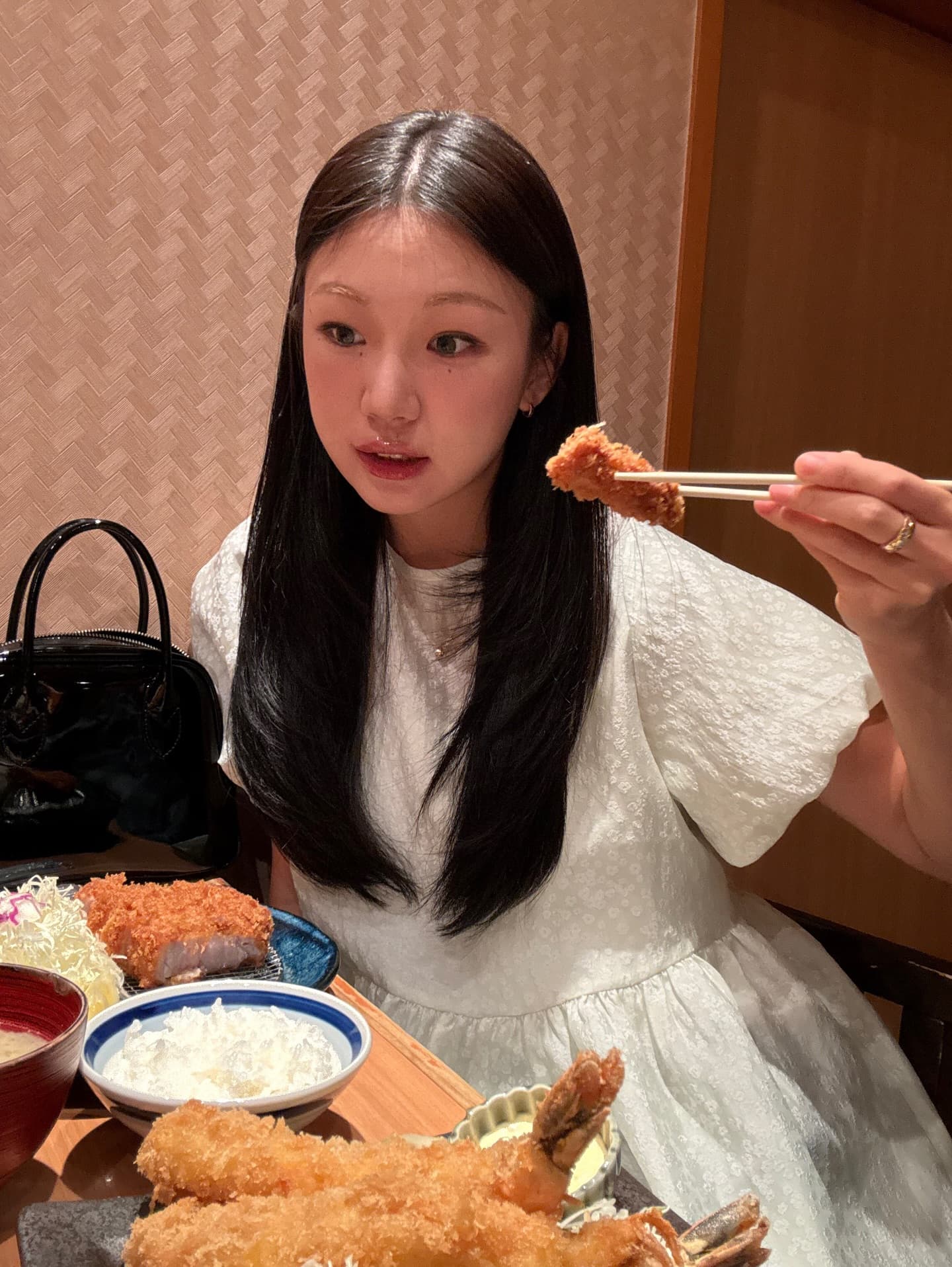 연령 감소 자카드 거품 소매 루즈핏 맨위