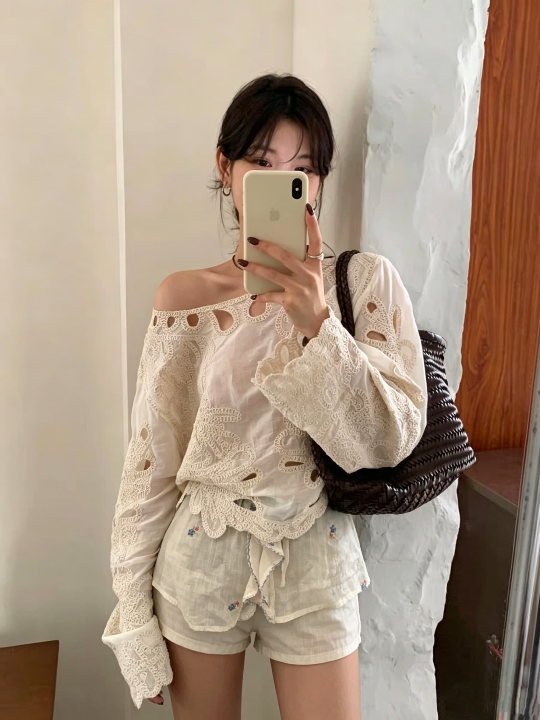 있음 선적 다용도 작은 대중 패션 홀로우 아웃 셔츠 상세 이미지 8