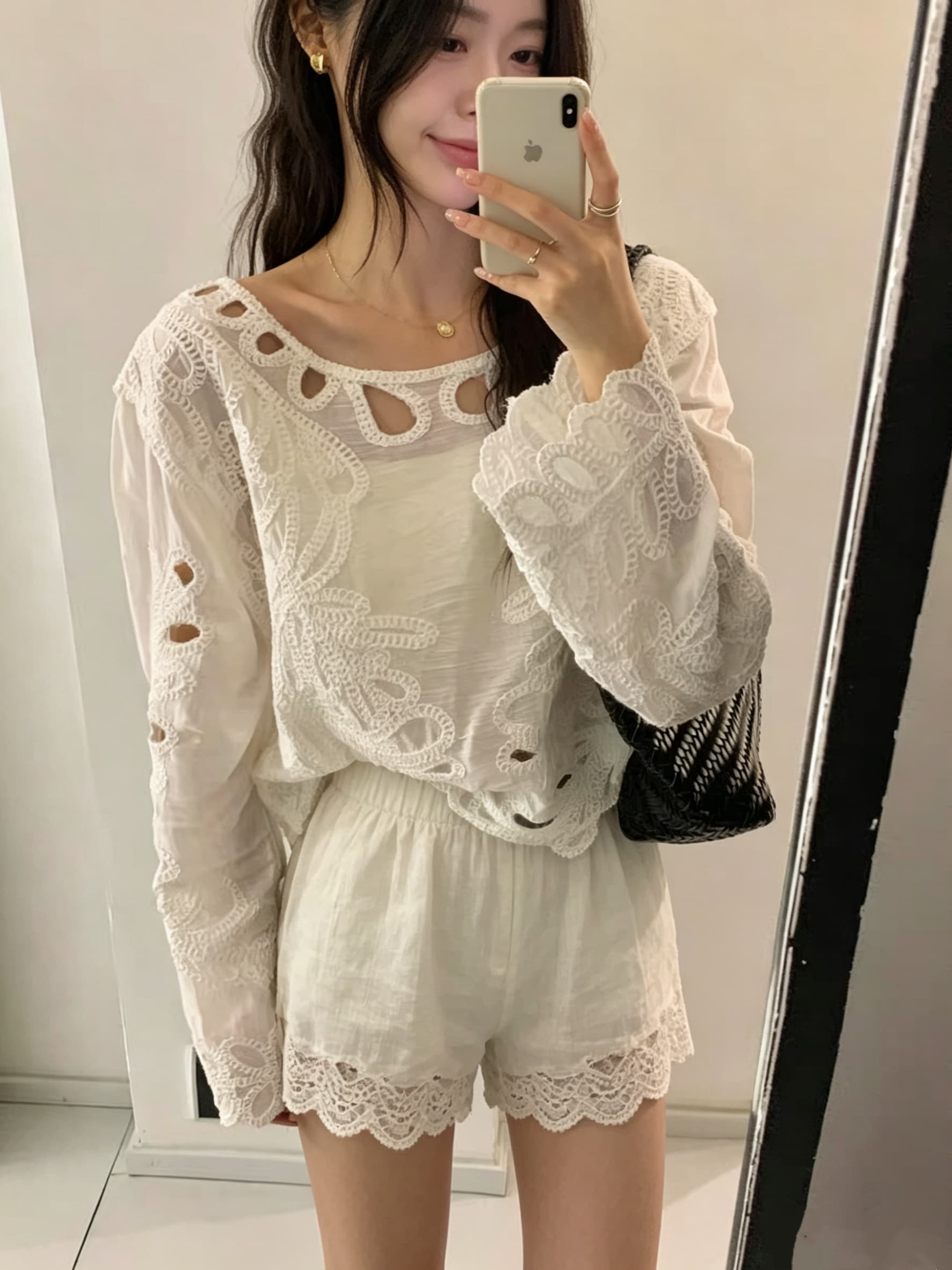 있음 선적 다용도 작은 대중 패션 홀로우 아웃 셔츠 상세 이미지 9