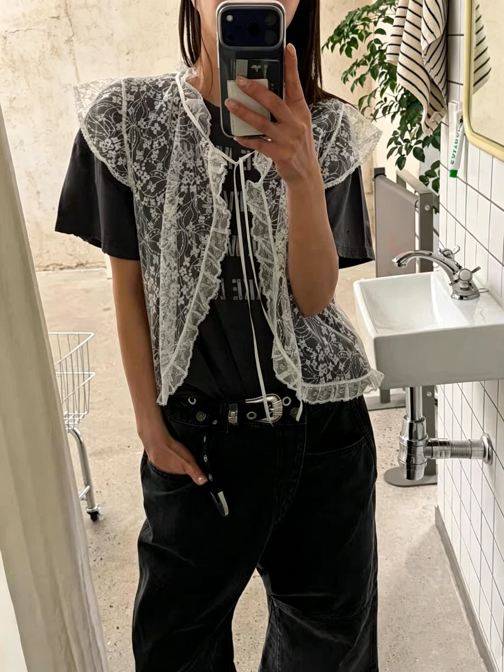 있음 선적 chic 다용도 작은 대중 패션 레이스 홀로우 아웃 셔츠 상세 이미지 8