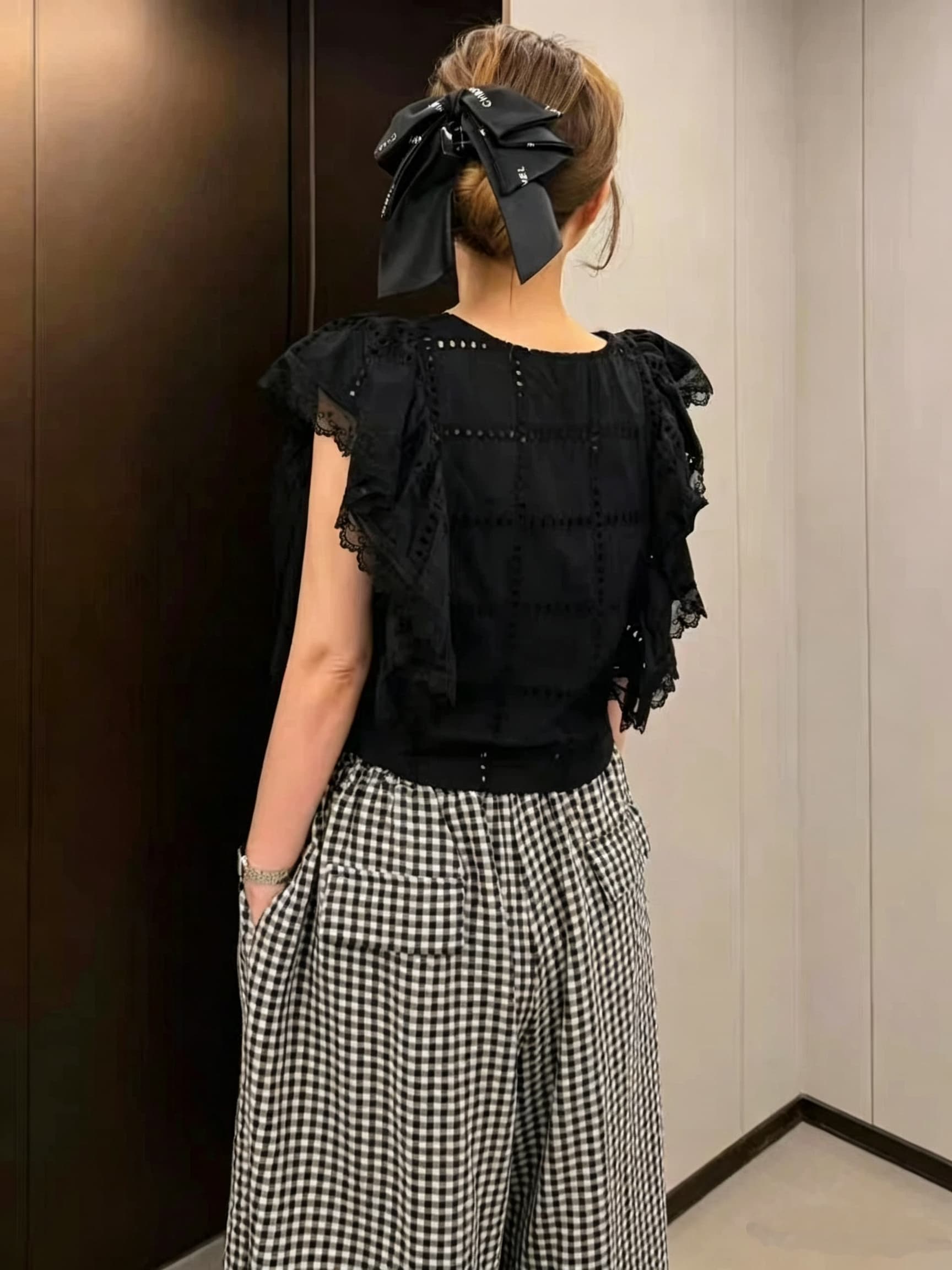 있음 선적 다용도 작은 대중 패션 홀로우 아웃 자수 셔츠 상세 이미지 3