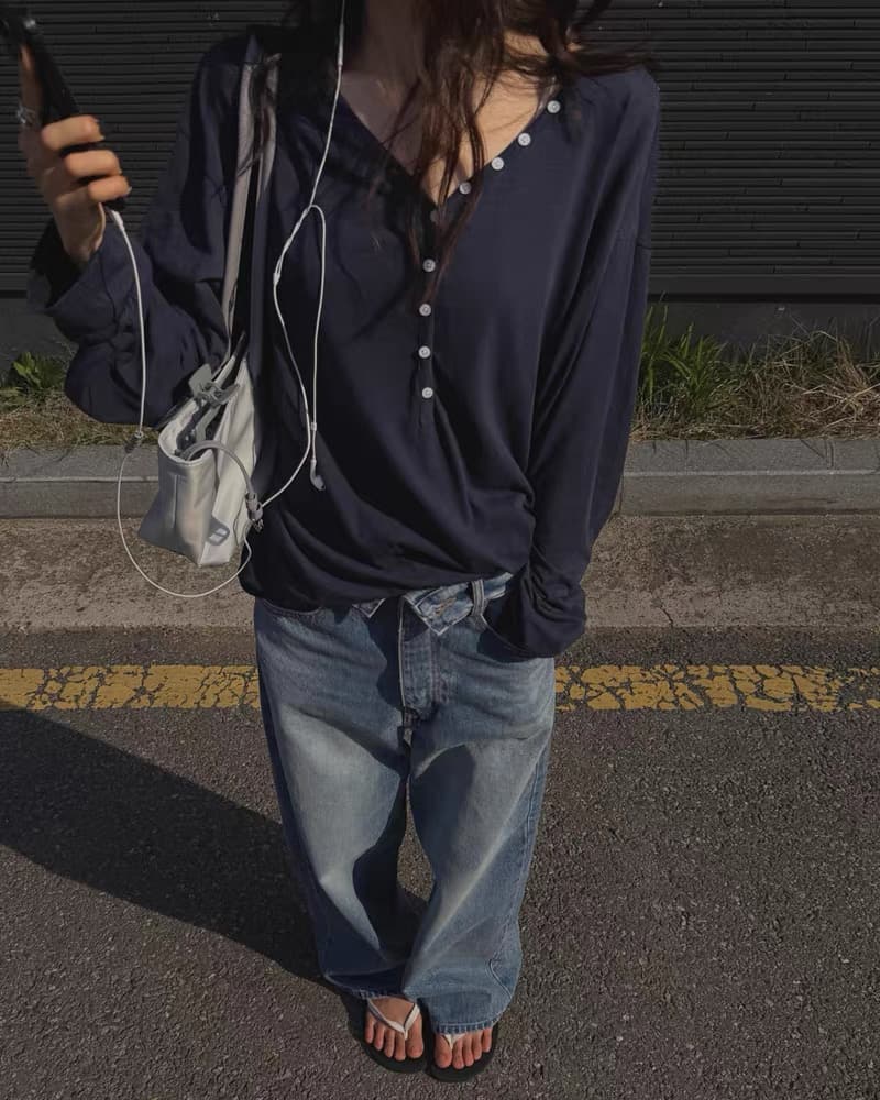 한 부서 다용도 작은 대중 패션 단추 장식 긴 소매 티셔츠 상세 이미지 13
