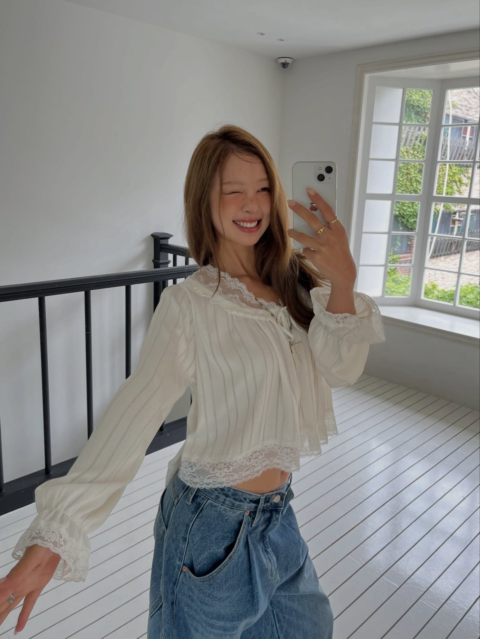 있음 선적 한 부서 ins 다용도 작은 대중 패션 레이스 레이스 칼라 스트라이프 새틴 셔츠 상세 이미지 15