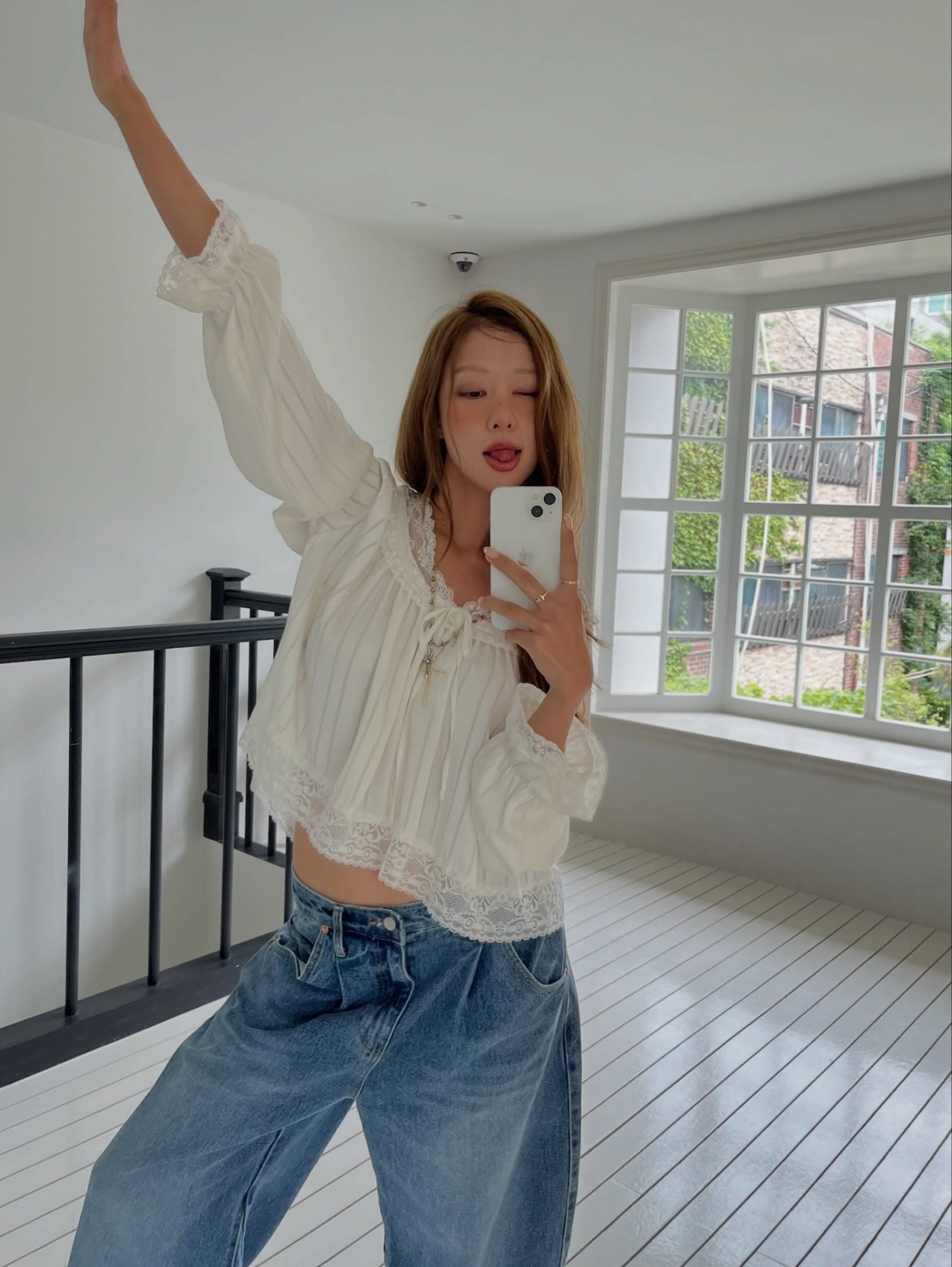 있음 선적 한 부서 ins 다용도 작은 대중 패션 레이스 레이스 칼라 스트라이프 새틴 셔츠 상세 이미지 19