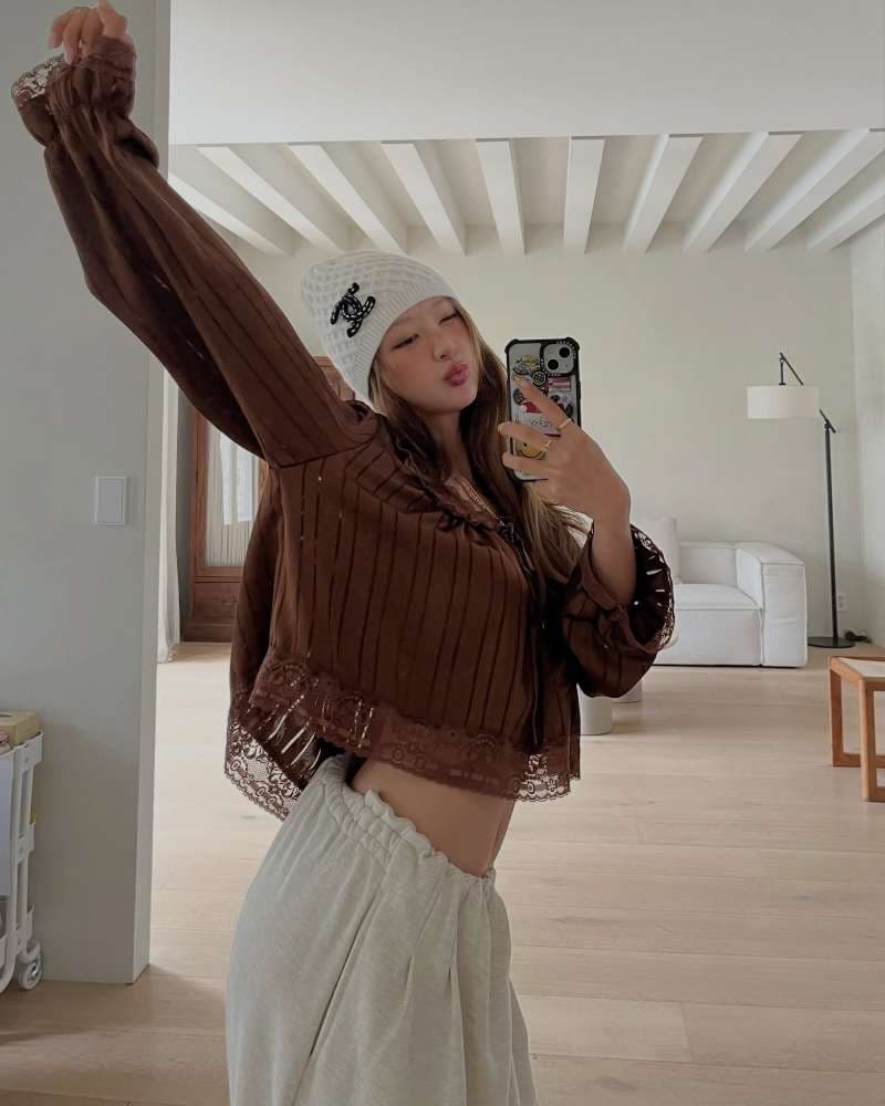 있음 선적 한 부서 ins 다용도 작은 대중 패션 레이스 레이스 칼라 스트라이프 새틴 셔츠 상세 이미지 40