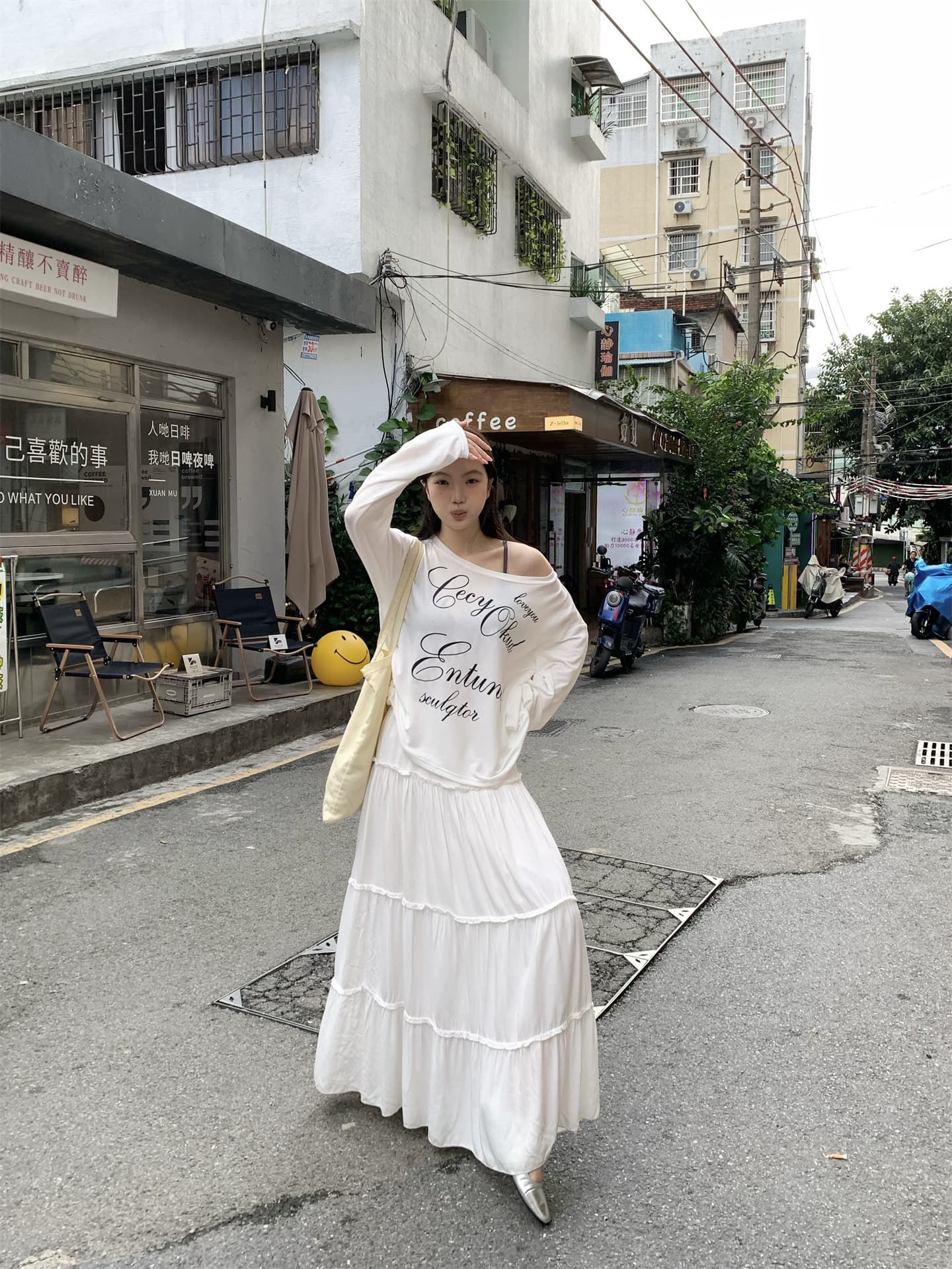 실사 정가 이른 가을 비스듬한 어깨 스트랩 자외선 차단 블라우스 알파벳 프린트 긴팔 얇은 스타일 티셔츠 맨위 상세 이미지 19