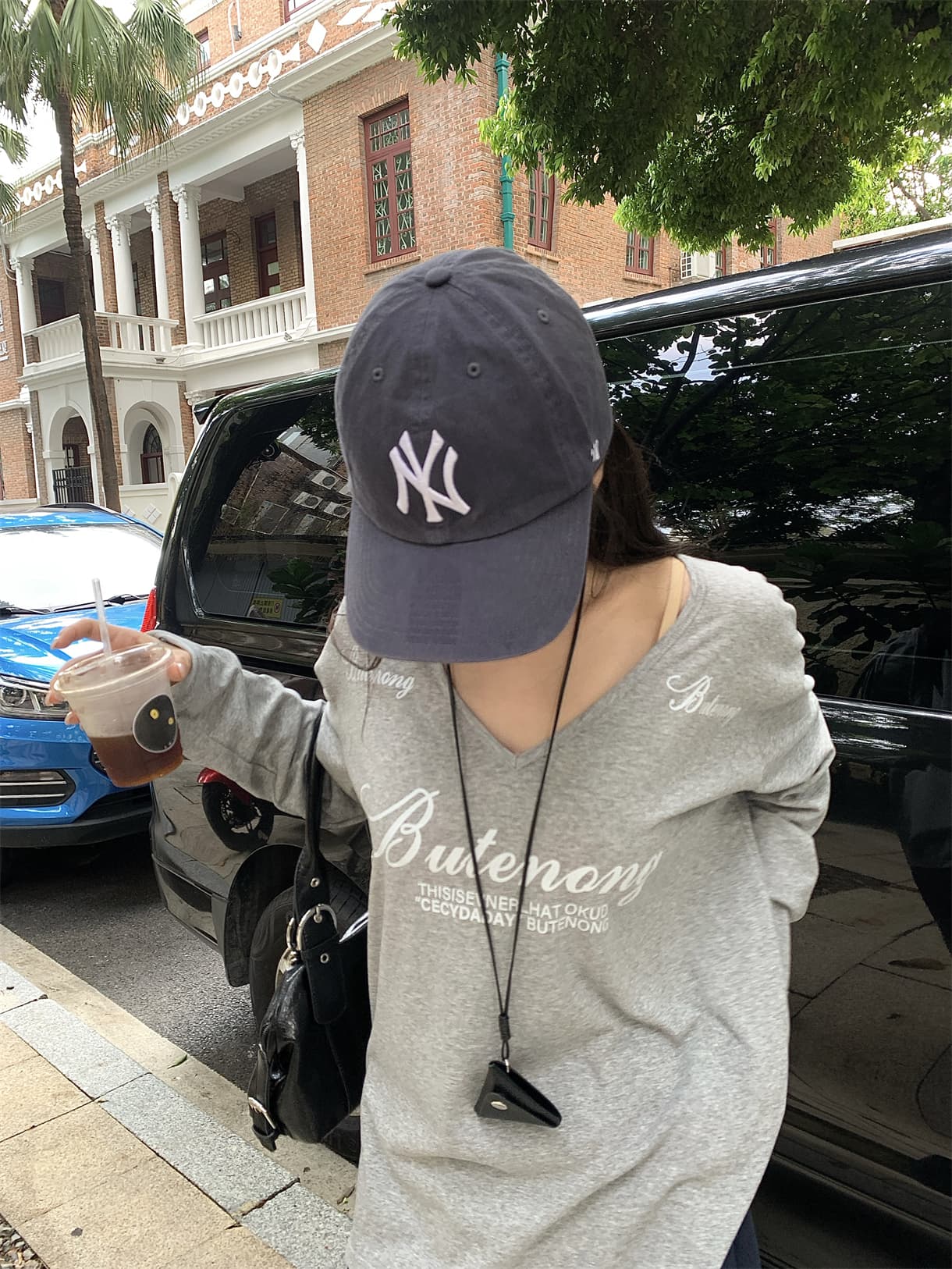 실사 정가 아메리칸 느긋한 알파벳 프린트 루즈핏 V넥 자외선 차단 블라우스 긴팔 얇은 스타일 티셔츠 상세 이미지 19
