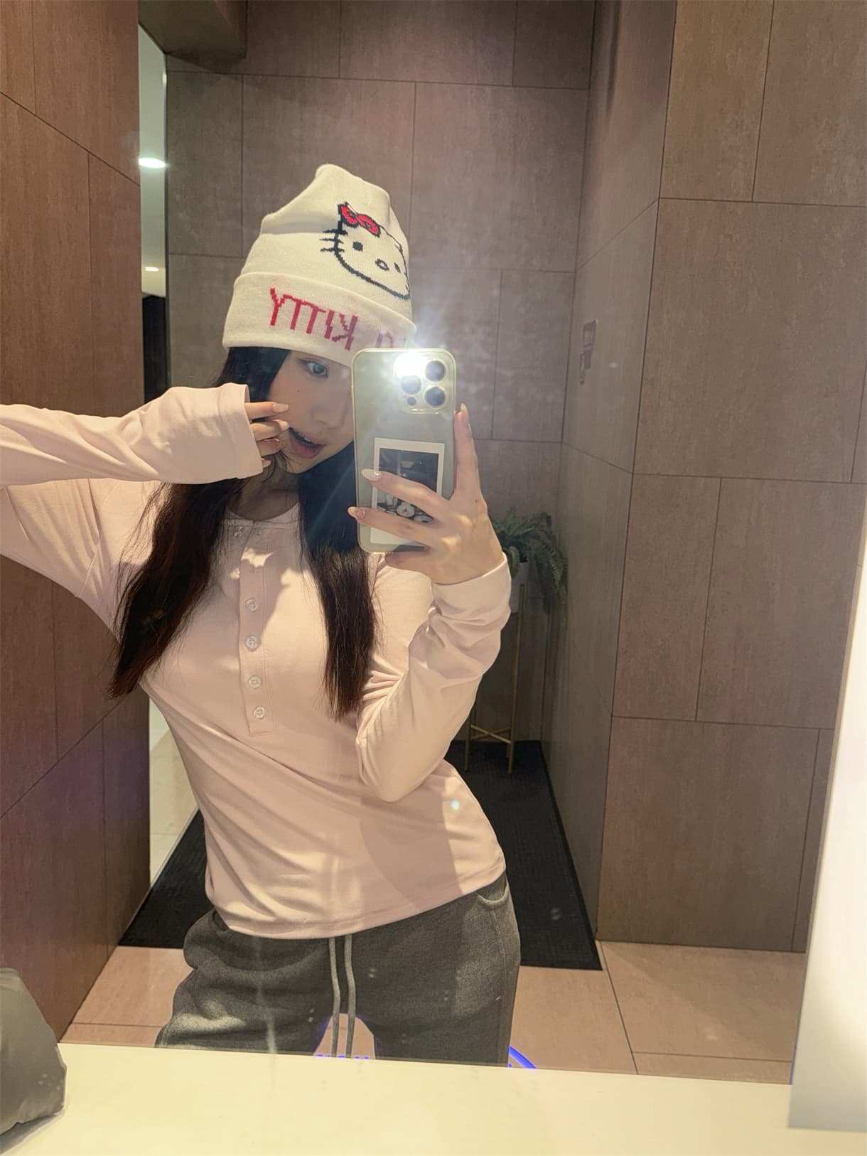 실사 정가 봄 다용도 헨리 칼라 티셔츠 핑크색 인사이드 가져 가라. 몸매 가꾸기 긴팔 기본 셔츠
