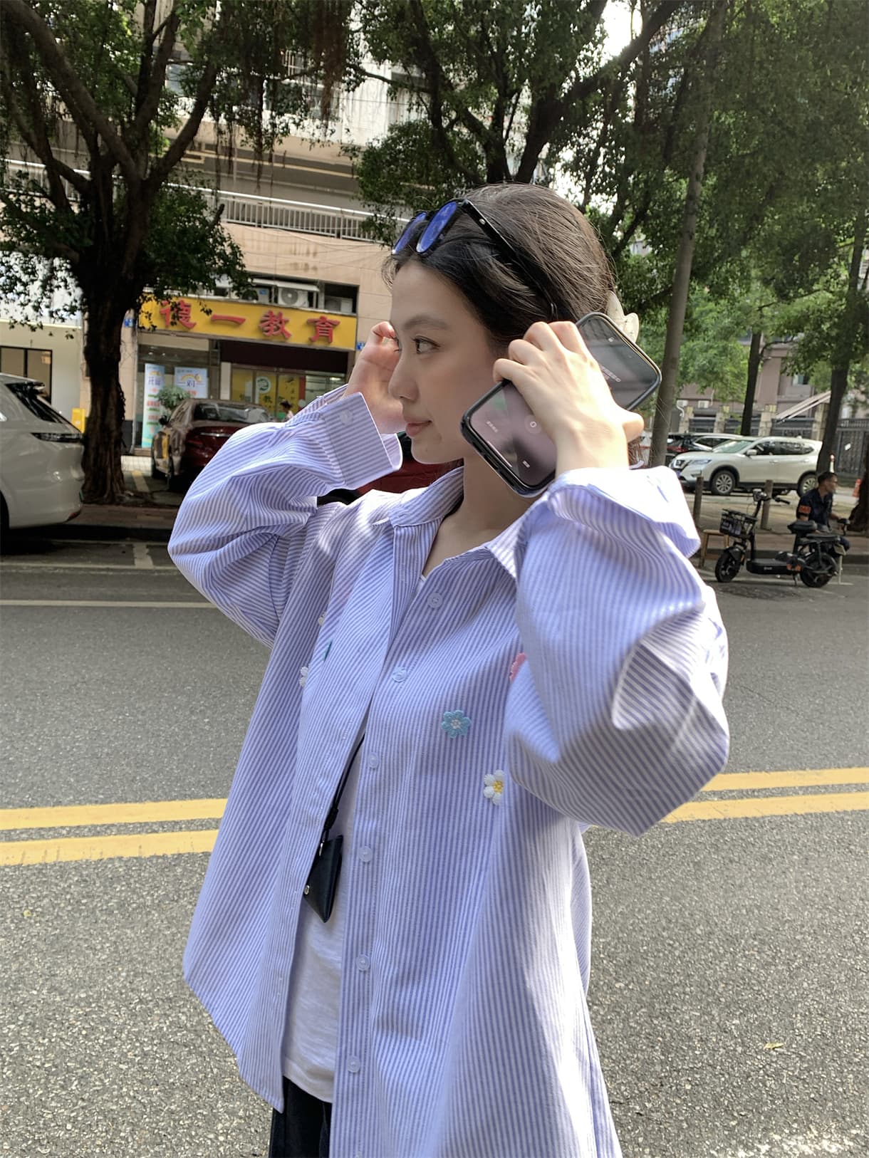 실사 정가 봄 한 부서 작은 대중 스트라이프 다용도 루즈핏 긴팔 셔츠 꽃 디자인 셔츠 재킷 상세 이미지 27