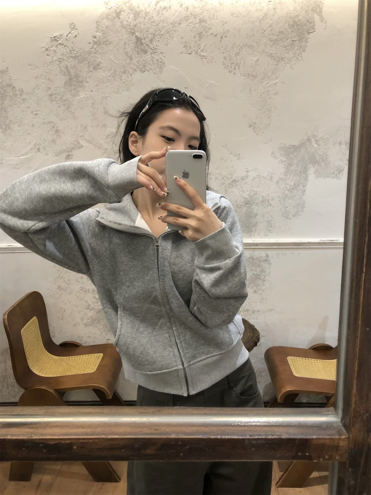 실사 정가 아메리칸 느긋한 회색 쇼트 스타일 후드 티 스웨터 몸매 가꾸기 슬림해 보이는 긴팔 지퍼 재킷 상세 이미지 22