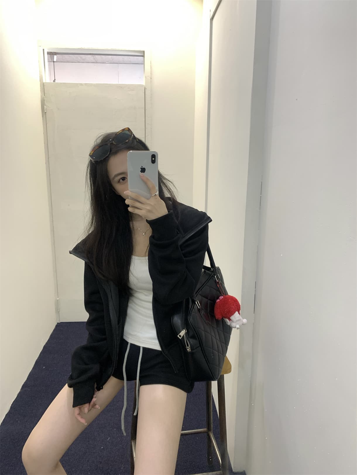 실사 정가 아메리칸 느긋한 회색 쇼트 스타일 후드 티 스웨터 몸매 가꾸기 슬림해 보이는 긴팔 지퍼 재킷 이미지 4