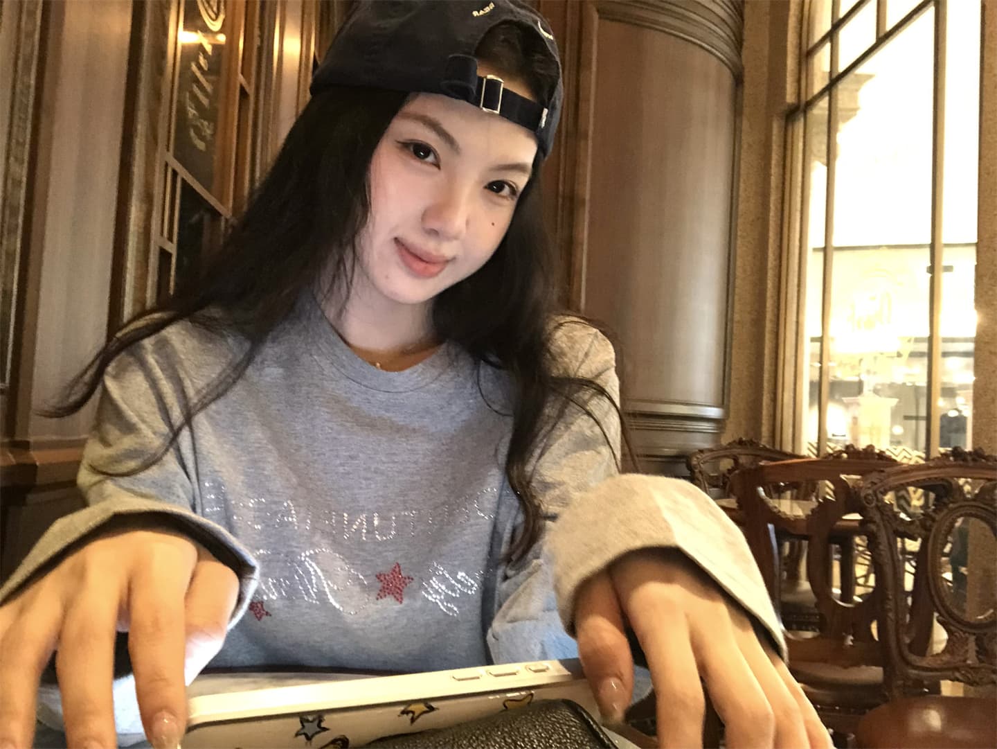 실사 정가 가을 아메리칸 작은 대중 느긋한 디자인 센스 핫픽스 별 알파벳 루즈핏 다용도 긴팔 맨위 상세 이미지 17