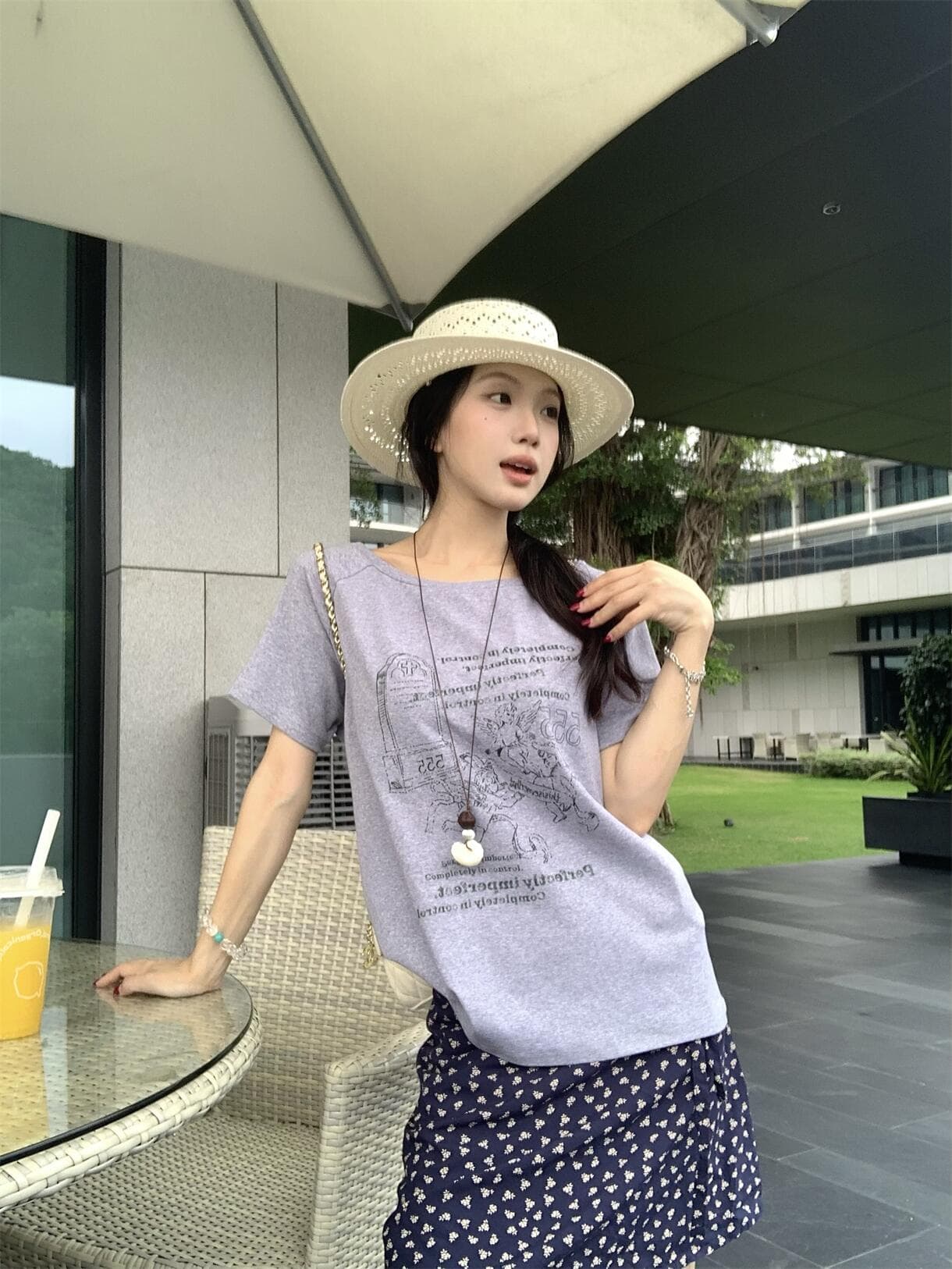 실사 정가 아메리칸 느긋한 알파벳 비스듬한 어깨 루즈핏 티셔츠 반팔 오프숄더 맨위 상세 이미지 5