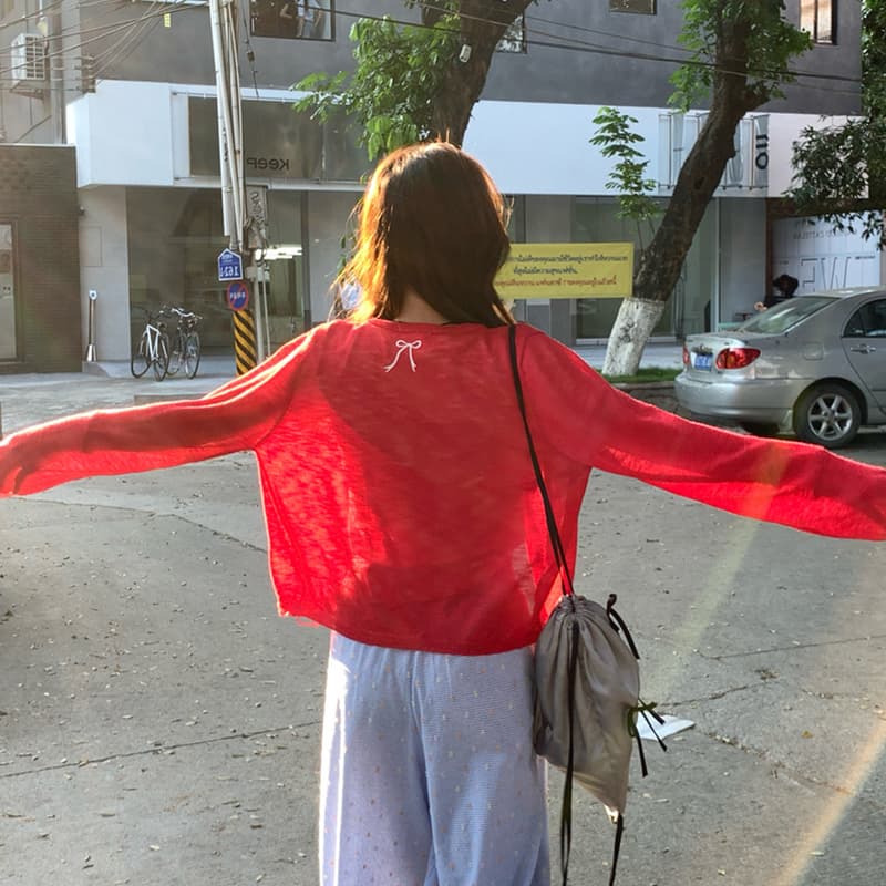 나비 매듭 자수 빨간색 쇼트 스타일 니트 오픈 가디건 여성 여름 얇은 스타일 외부 가져 가라. 얼음 실크 자외선 차단 재킷 숄 맨위