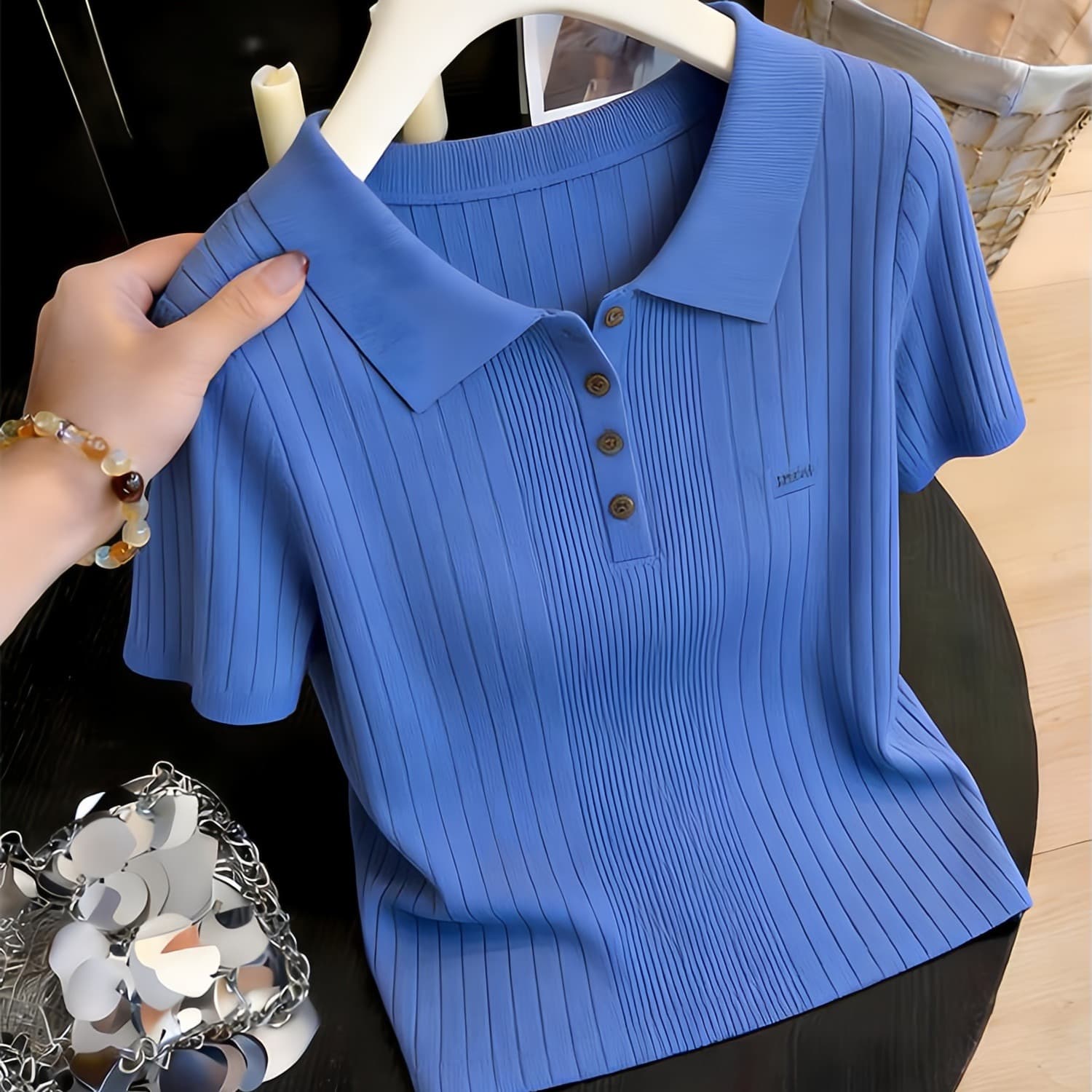 2026 봄 여름 새로운 여성 파란색 POLO 칼라 반팔 니트 스웨터 여성 패션 폴로 칼라 몸매 가꾸기 연령 감소 맨위 서비스 이미지 5